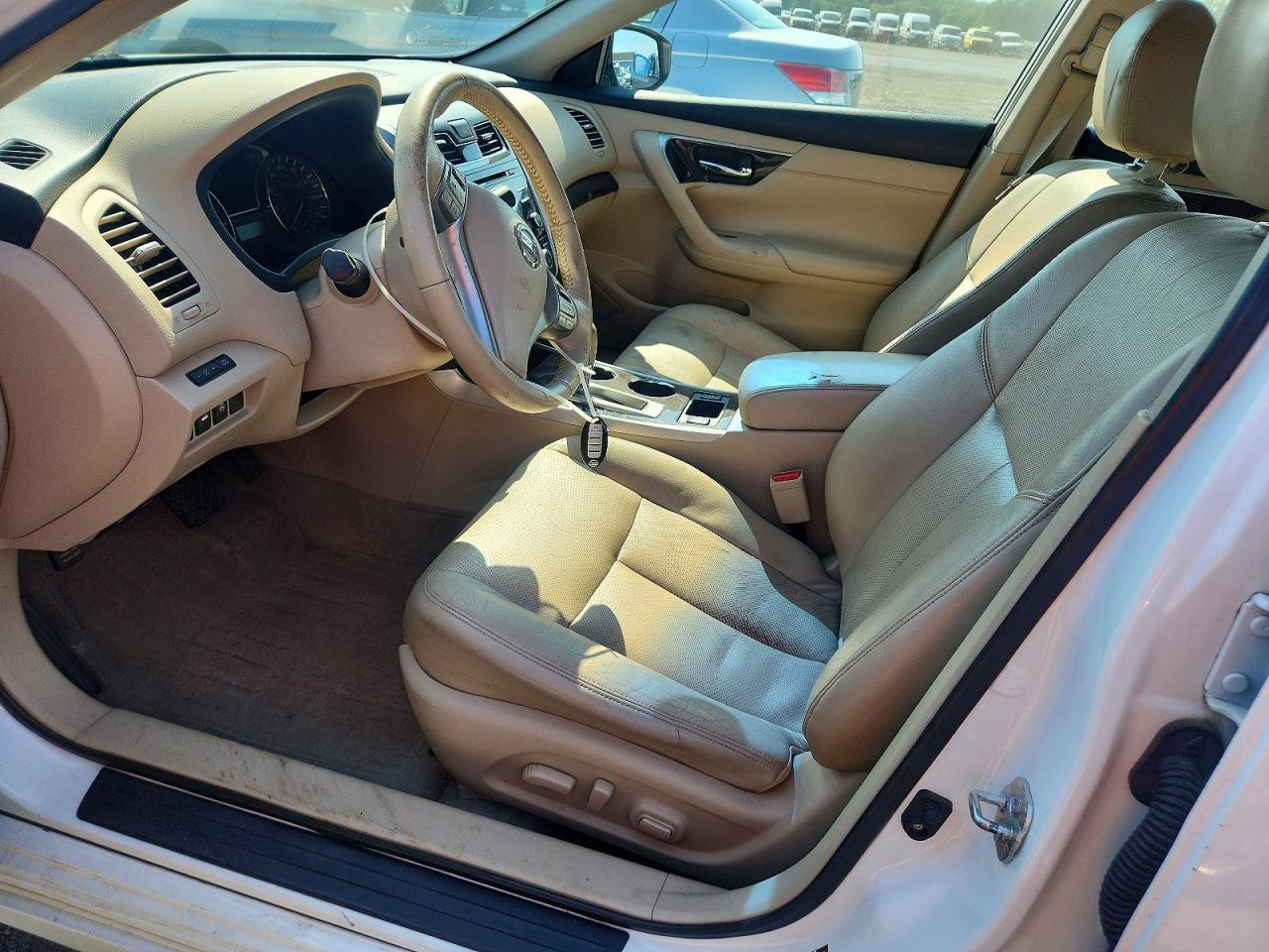 2013 Nissan Altima 2.5 White vin: 1N4AL3AP2DC113919