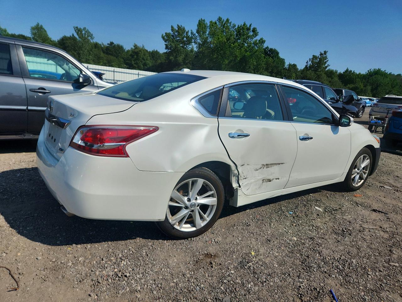 2013 Nissan Altima 2.5 White vin: 1N4AL3AP2DC113919