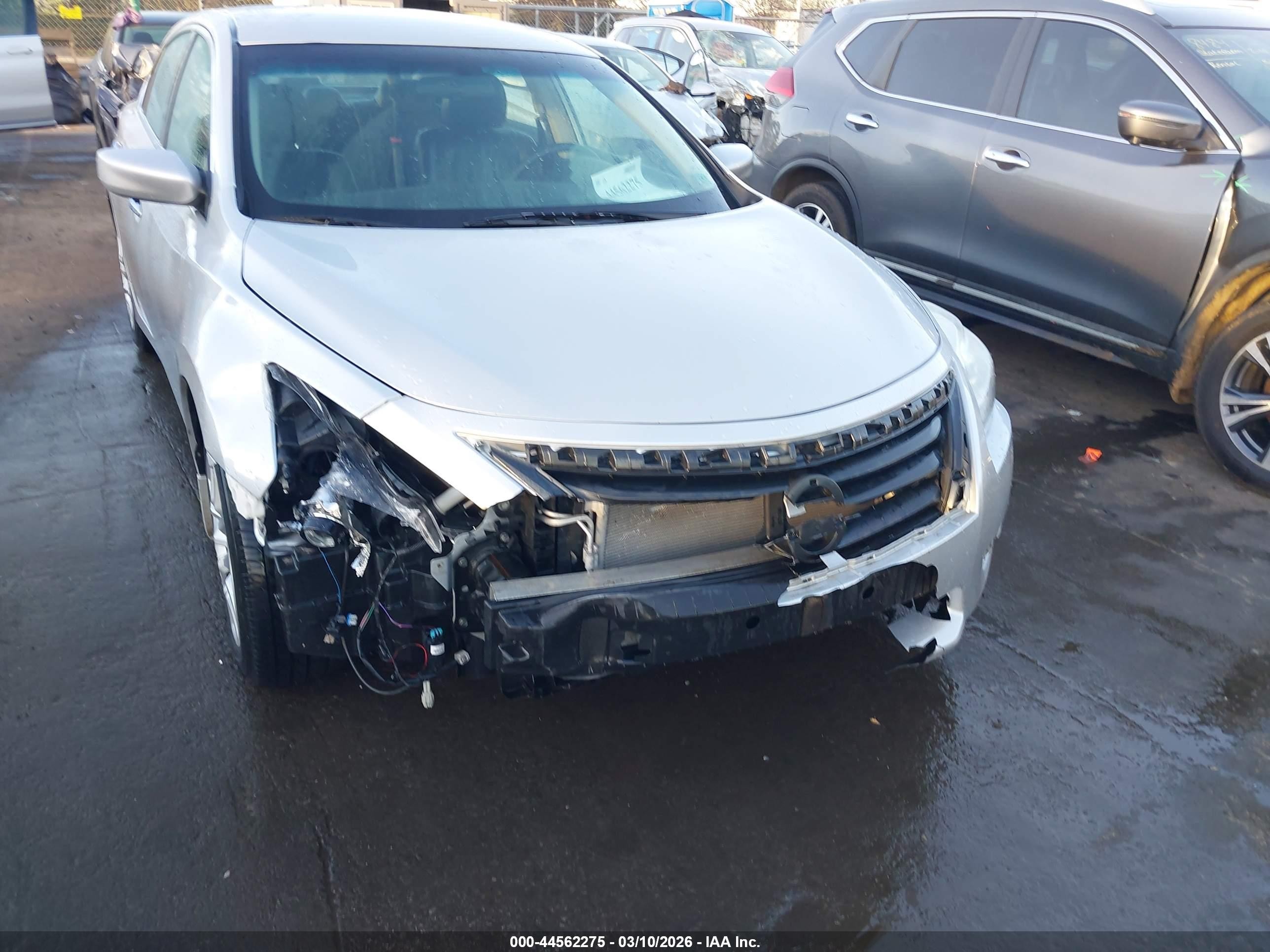 2013 Nissan Altima 2.5 S Silver vin: 1N4AL3AP2DC116206