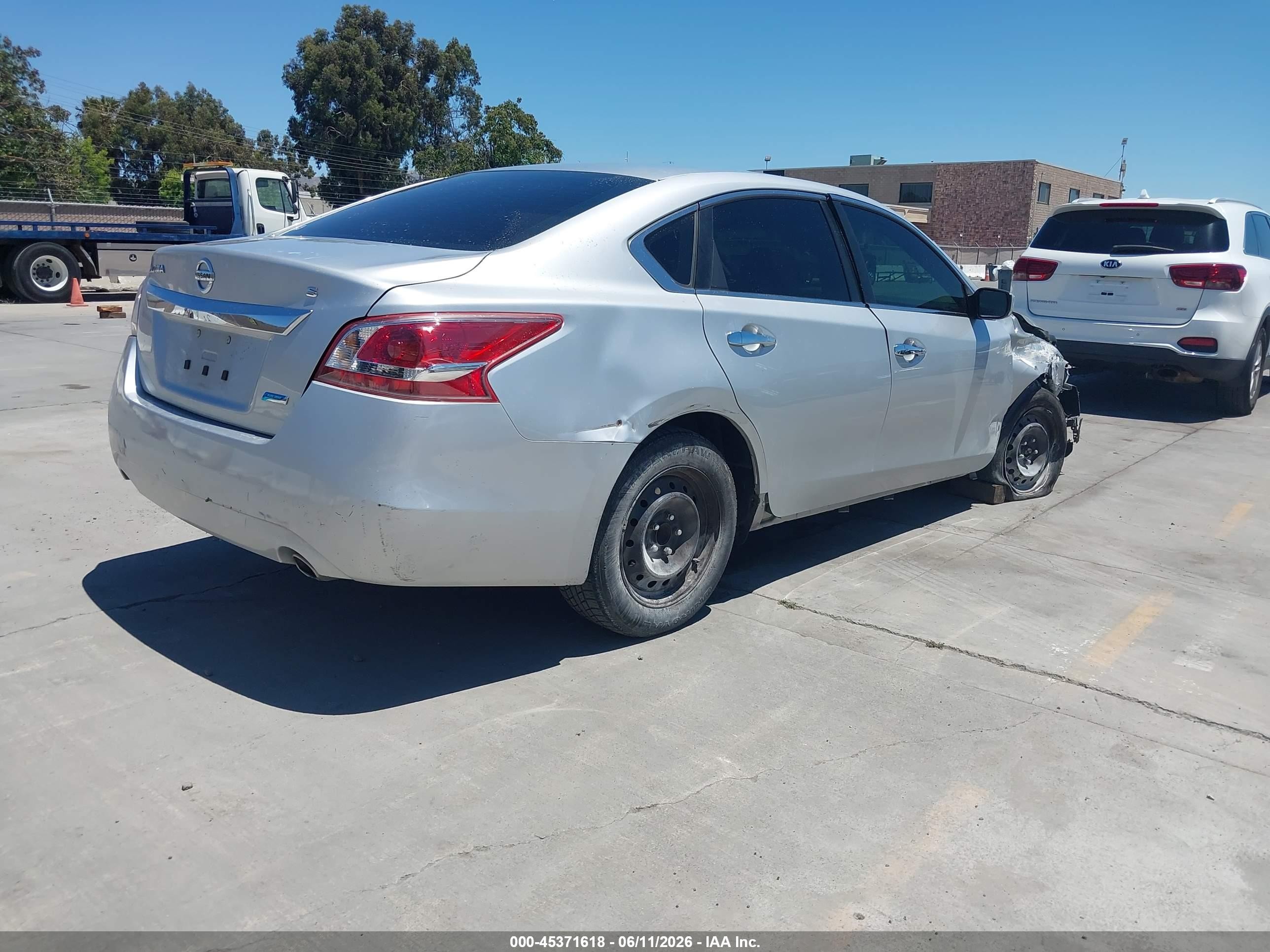 2013 Nissan Altima 2.5 S Серебряный vin: 1N4AL3AP2DC116223
