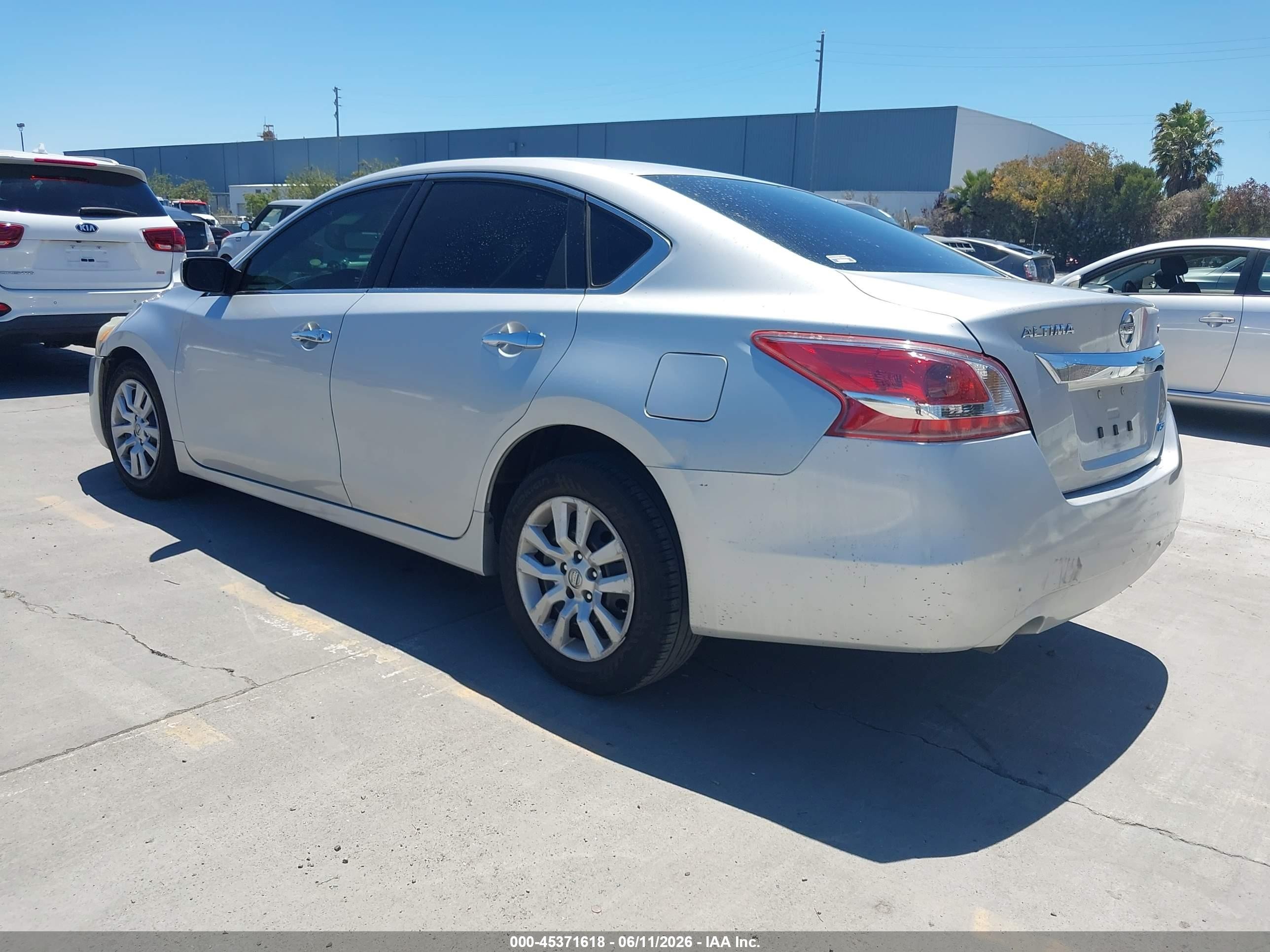 2013 Nissan Altima 2.5 S Серебряный vin: 1N4AL3AP2DC116223