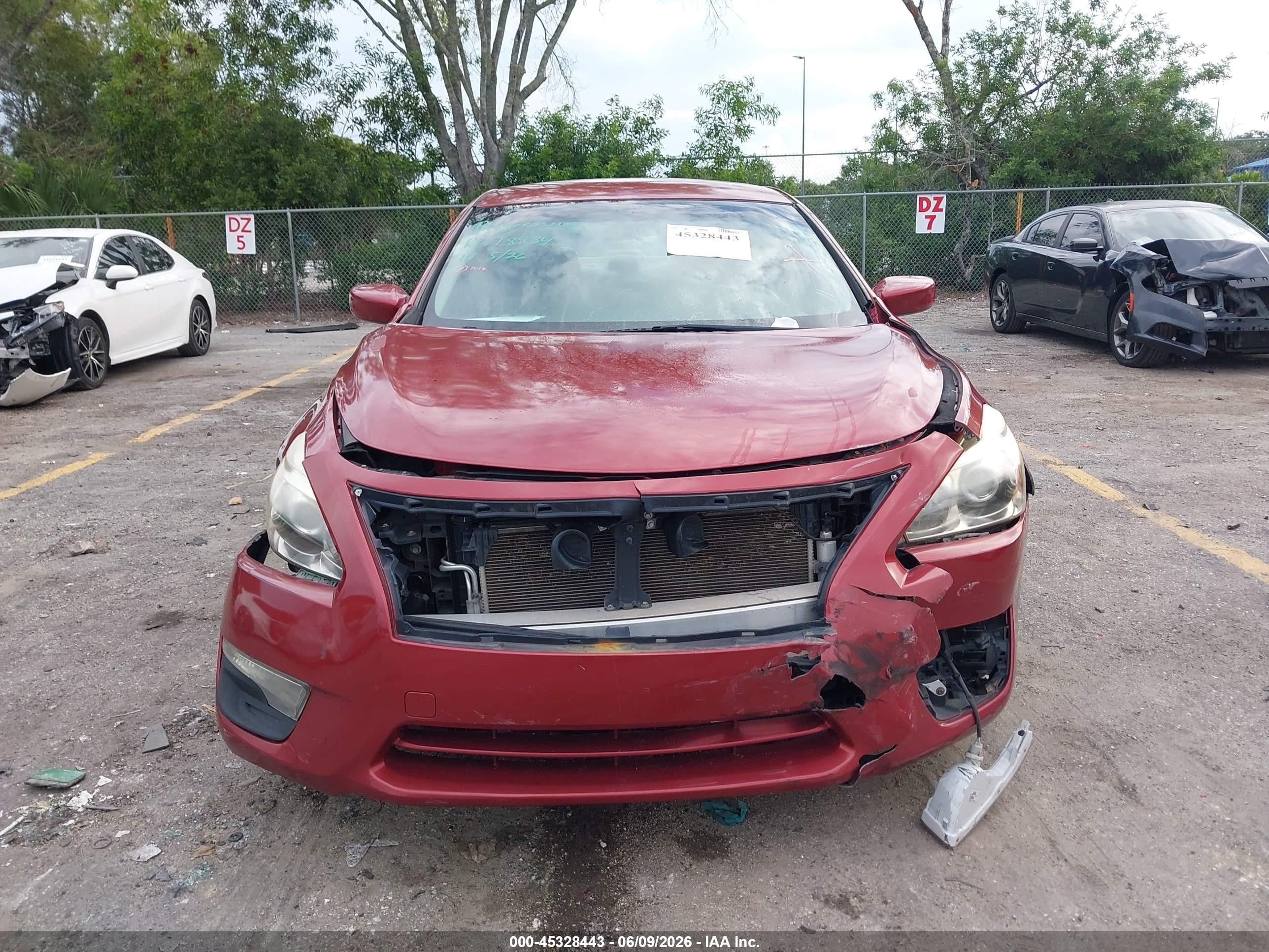 2013 Nissan Altima 2.5 S Red vin: 1N4AL3AP2DC159797