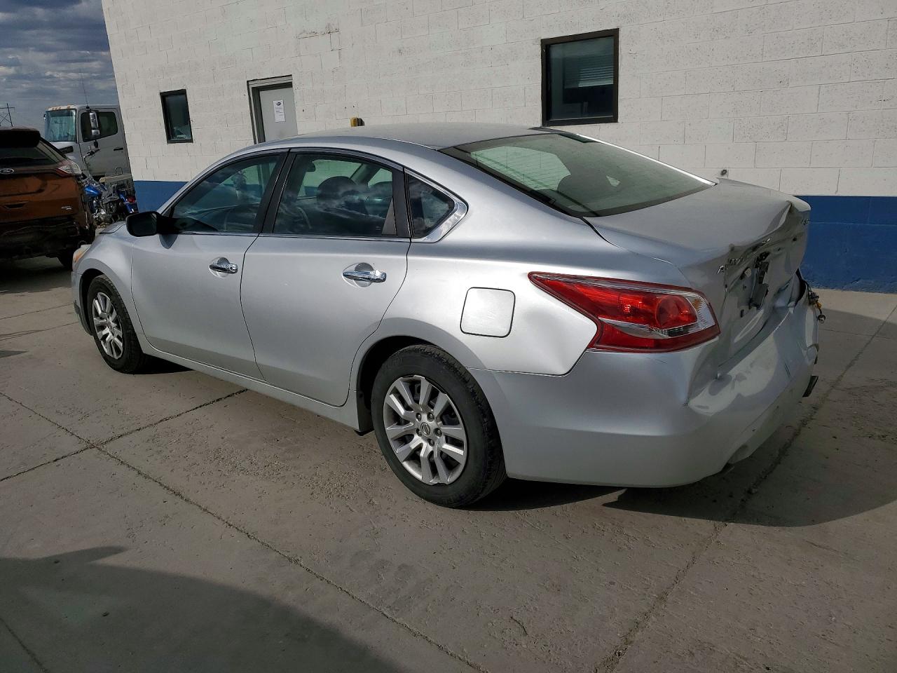 2013 Nissan Altima 2.5 Серебряный vin: 1N4AL3AP2DC179399