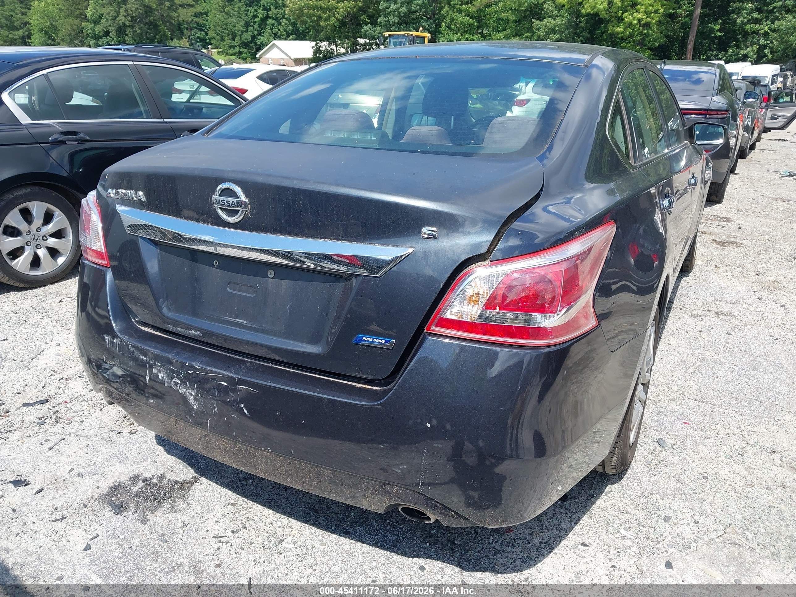 2013 Nissan Altima 2.5 S Black vin: 1N4AL3AP2DC225250