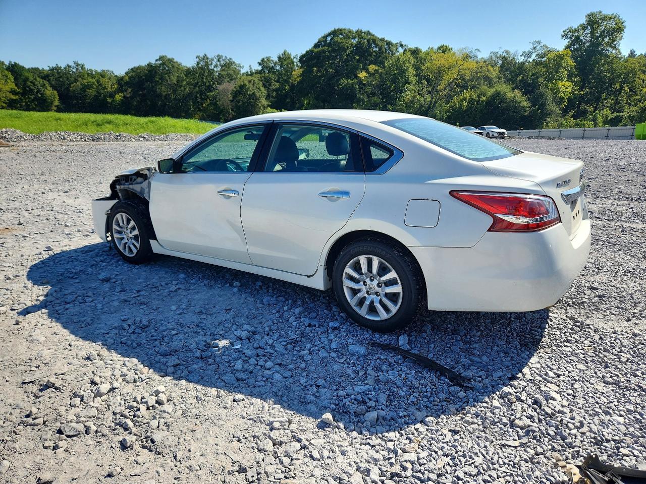 2013 Nissan Altima 2.5 White vin: 1N4AL3AP2DC225541