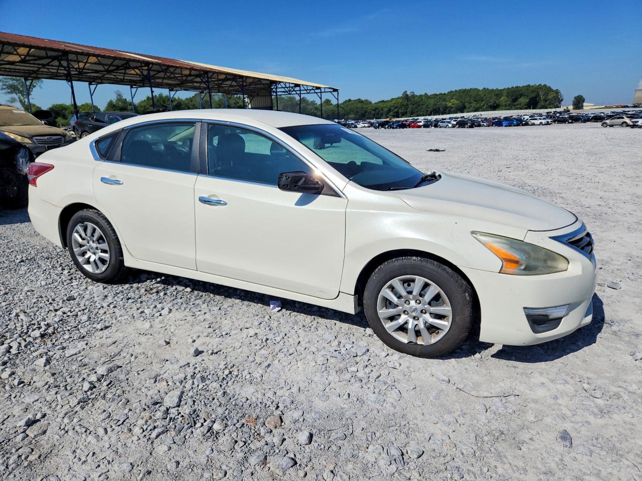 2013 Nissan Altima 2.5 White vin: 1N4AL3AP2DC225541