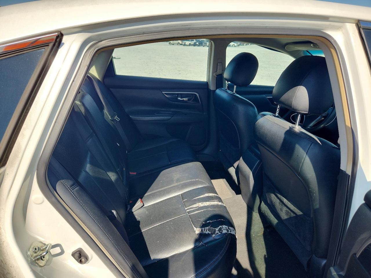 2013 Nissan Altima 2.5 White vin: 1N4AL3AP2DC225541