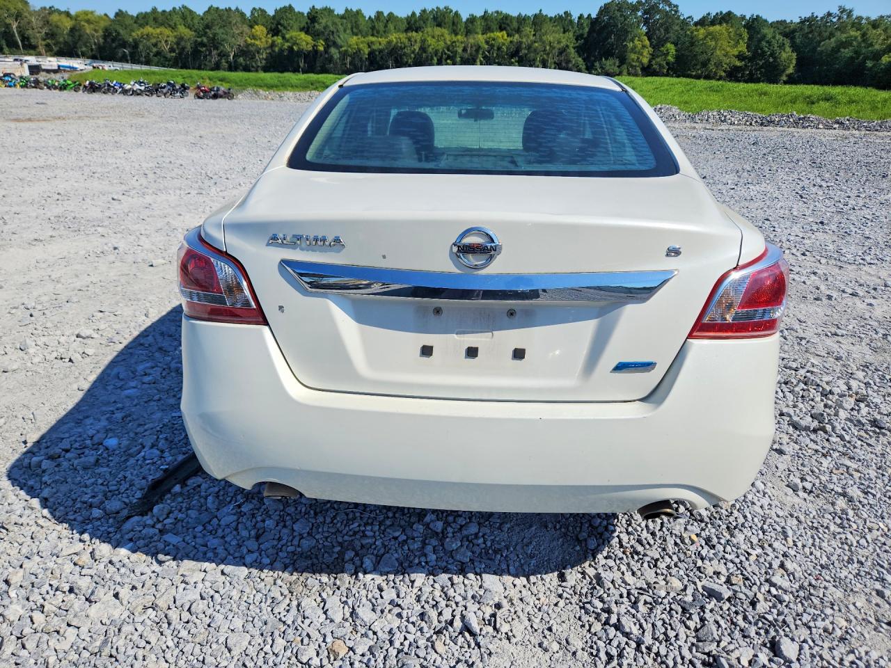 2013 Nissan Altima 2.5 White vin: 1N4AL3AP2DC225541