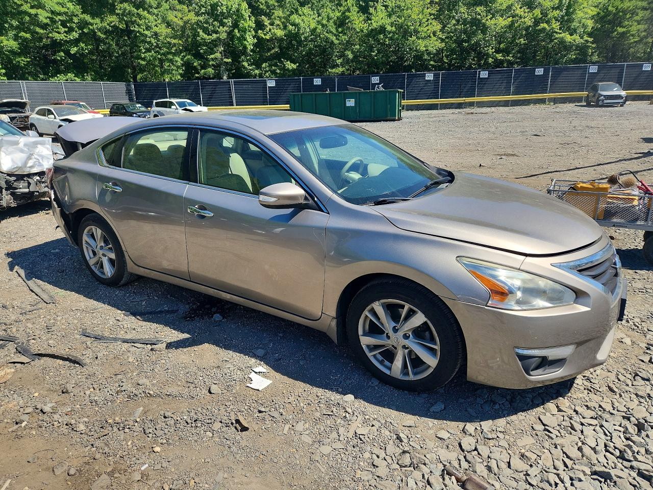 2013 Nissan Altima 2.5 Gold vin: 1N4AL3AP2DC255672
