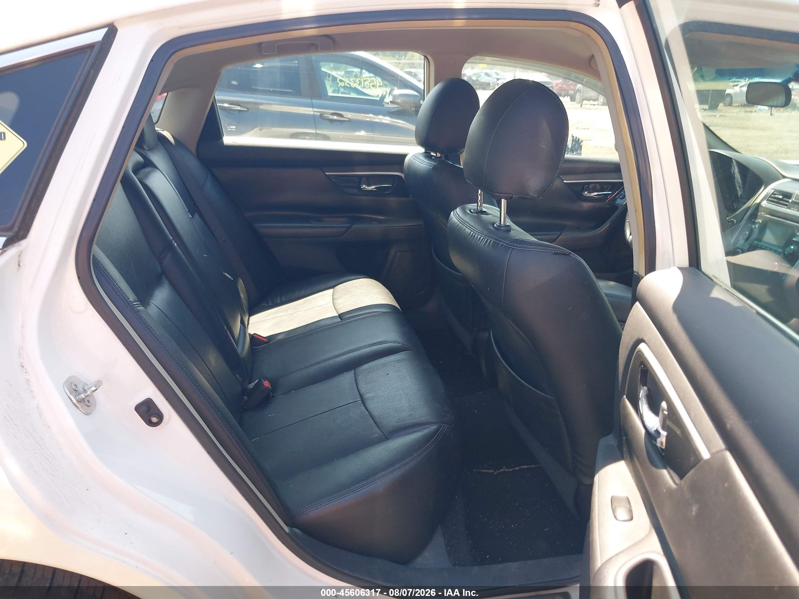 2013 Nissan Altima 2.5 Sv White vin: 1N4AL3AP2DC274996