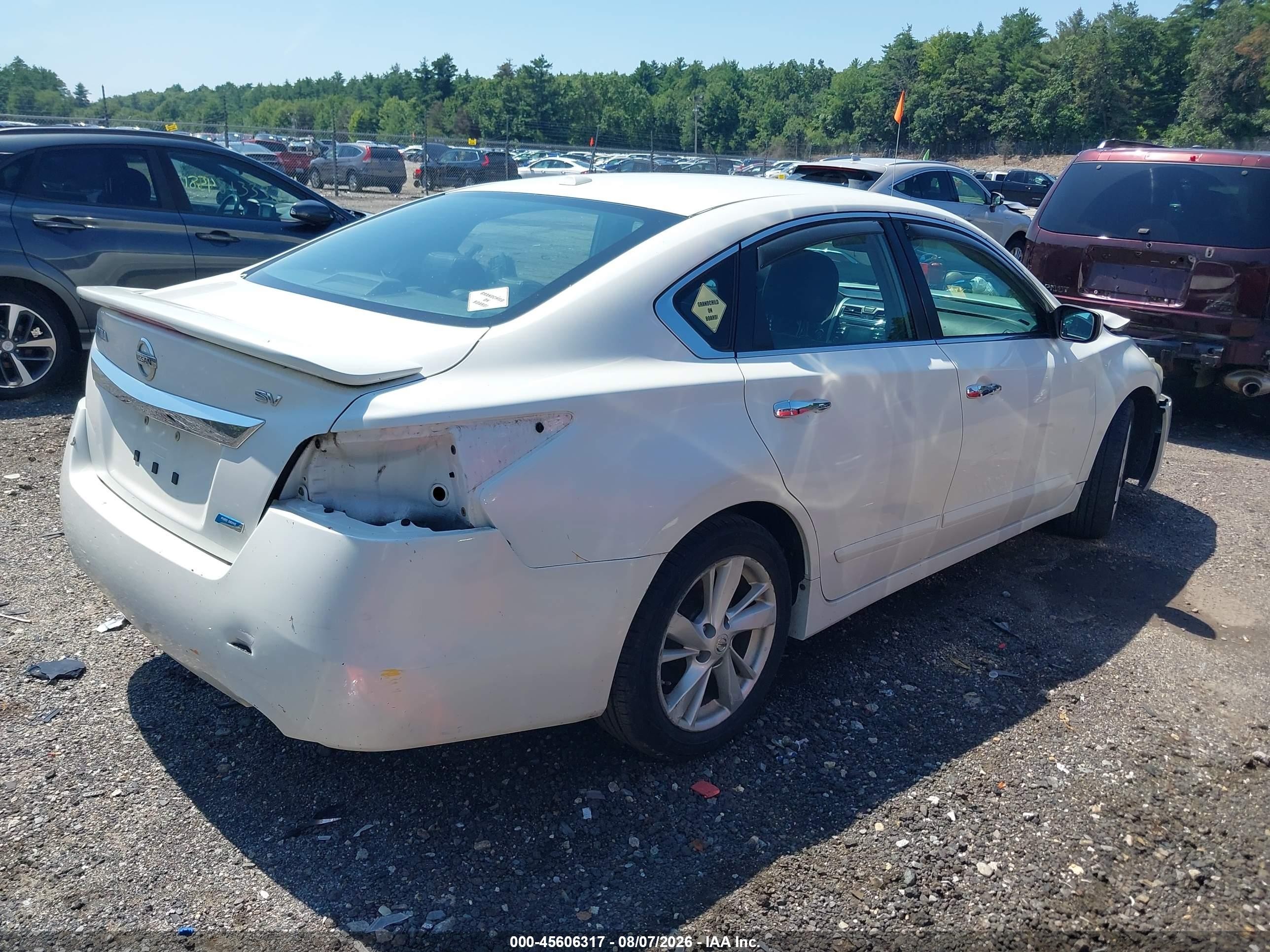 2013 Nissan Altima 2.5 Sv White vin: 1N4AL3AP2DC274996