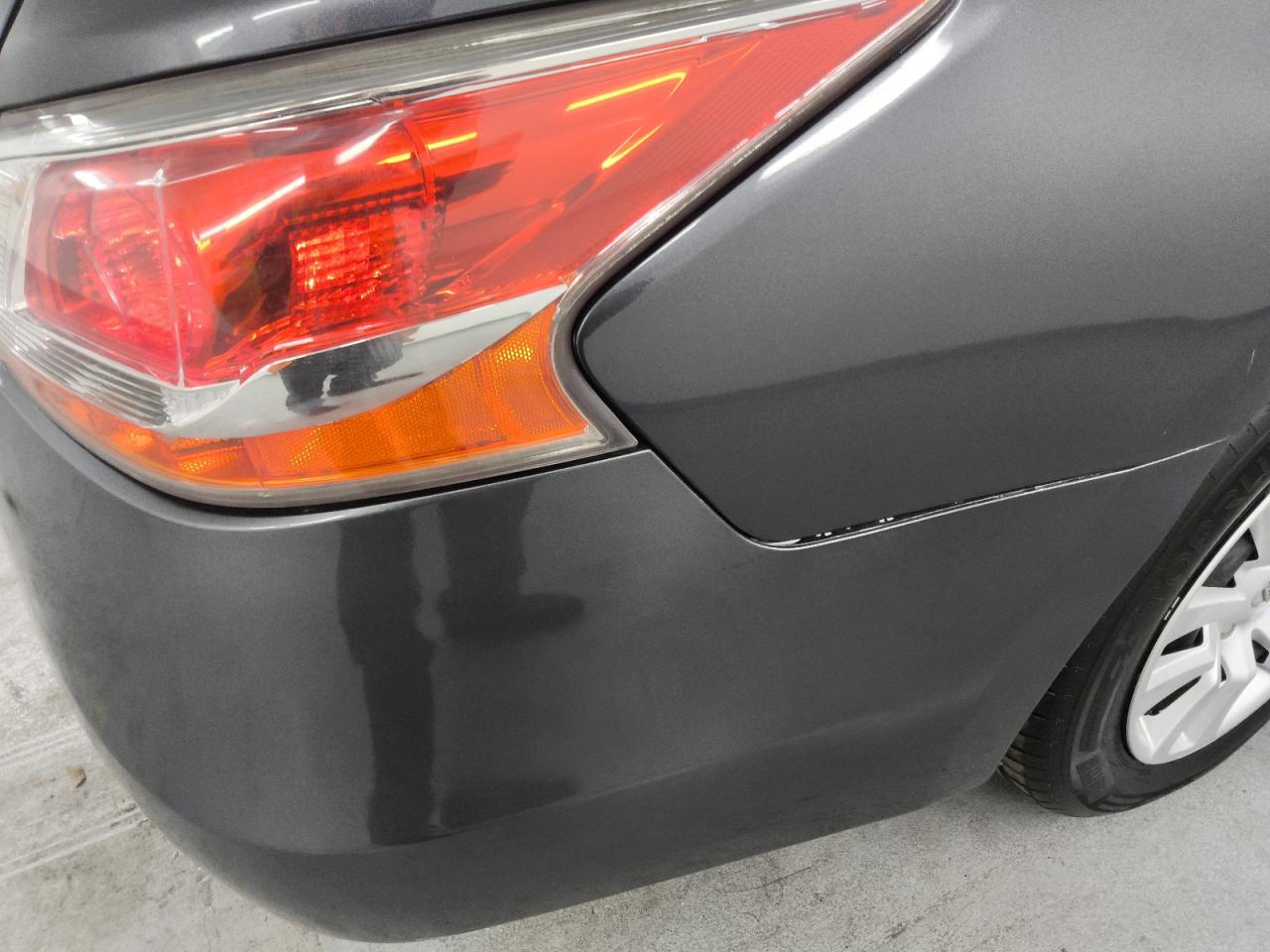 2013 Nissan Altima 2.5 Gray vin: 1N4AL3AP2DC277557 Damage: Rear Bumper, Misaligned, Repair Required