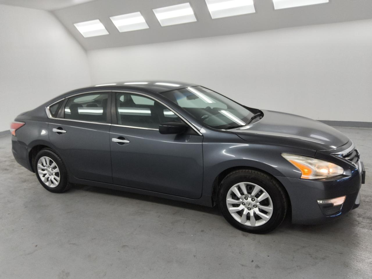 2013 Nissan Altima 2.5 Gray vin: 1N4AL3AP2DC277557 Damage: Power Steering, Broken, Replacement Required