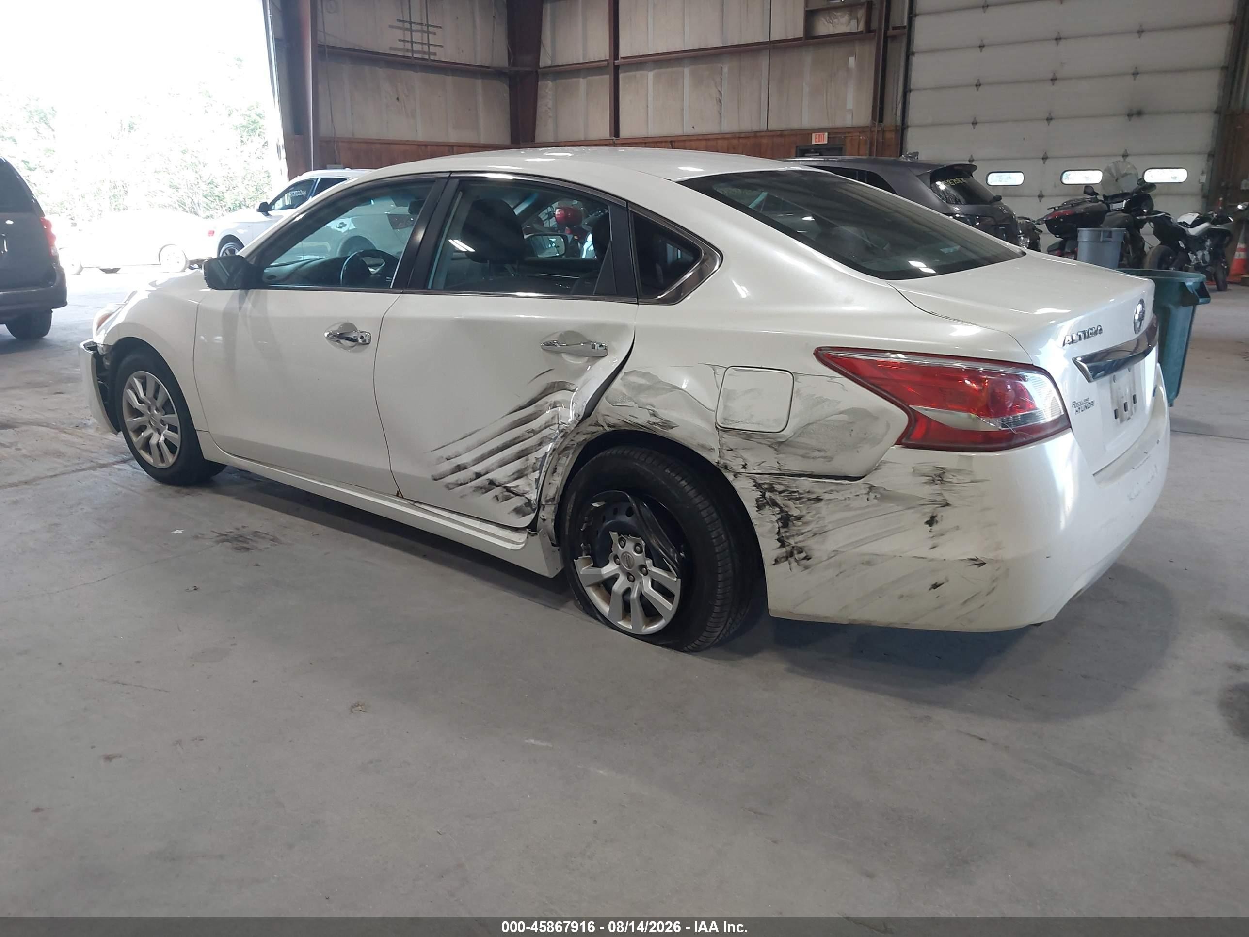 2013 Nissan Altima 2.5 S White vin: 1N4AL3AP2DC278417