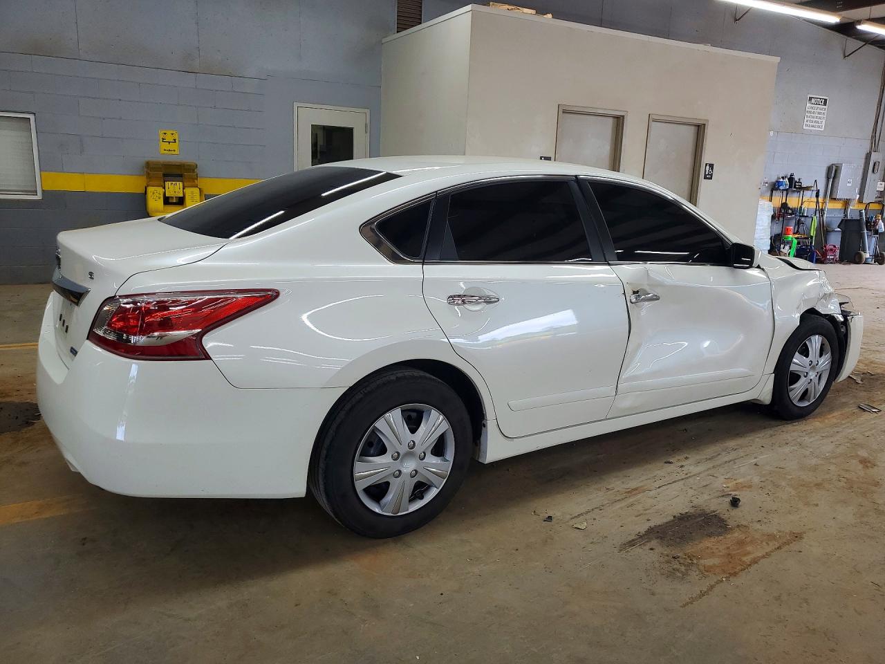 2013 Nissan Altima 2.5 S White vin: 1N4AL3AP2DC280958