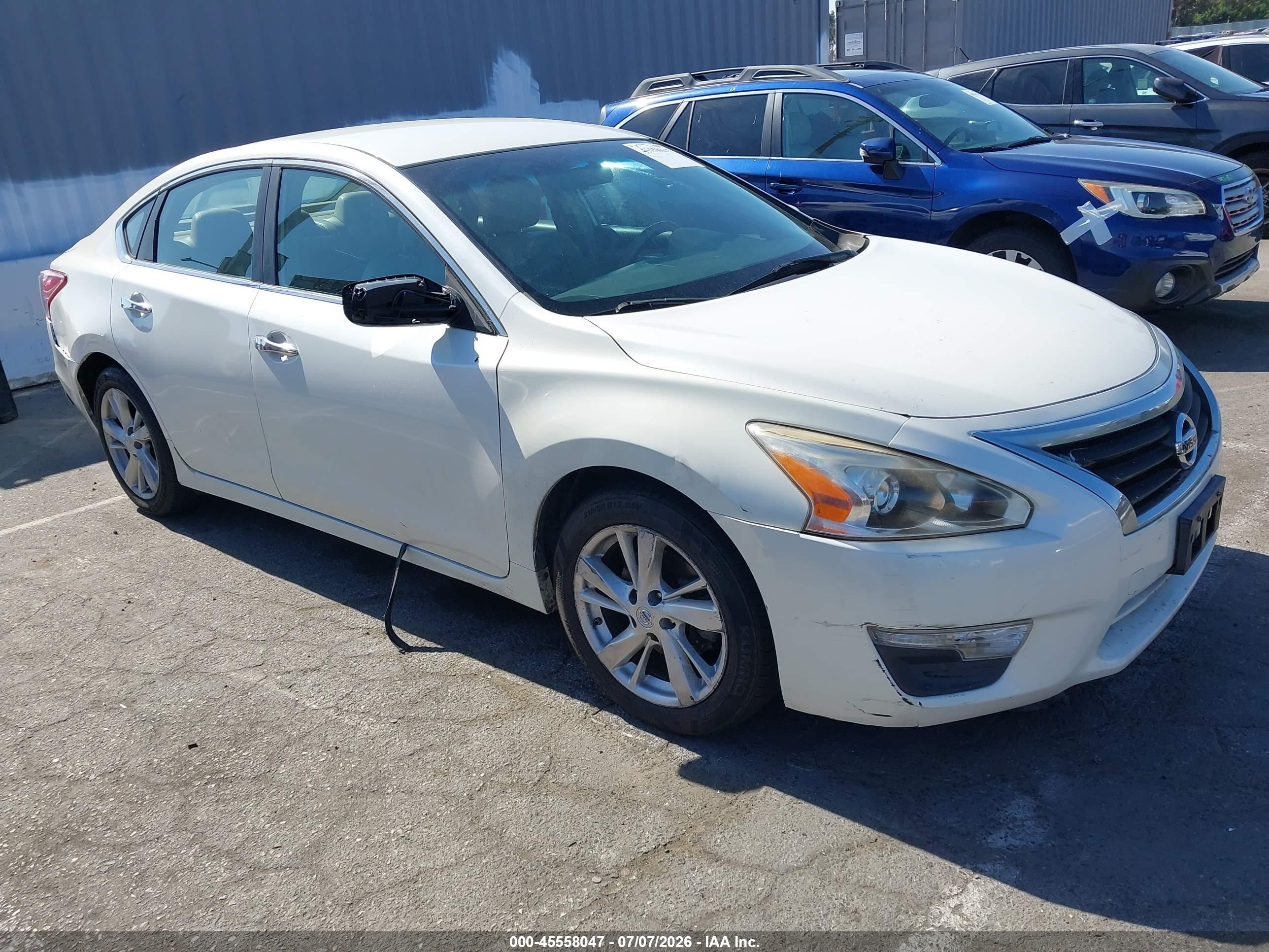 2013 Nissan Altima 2.5 Sv White vin: 1N4AL3AP2DC286291