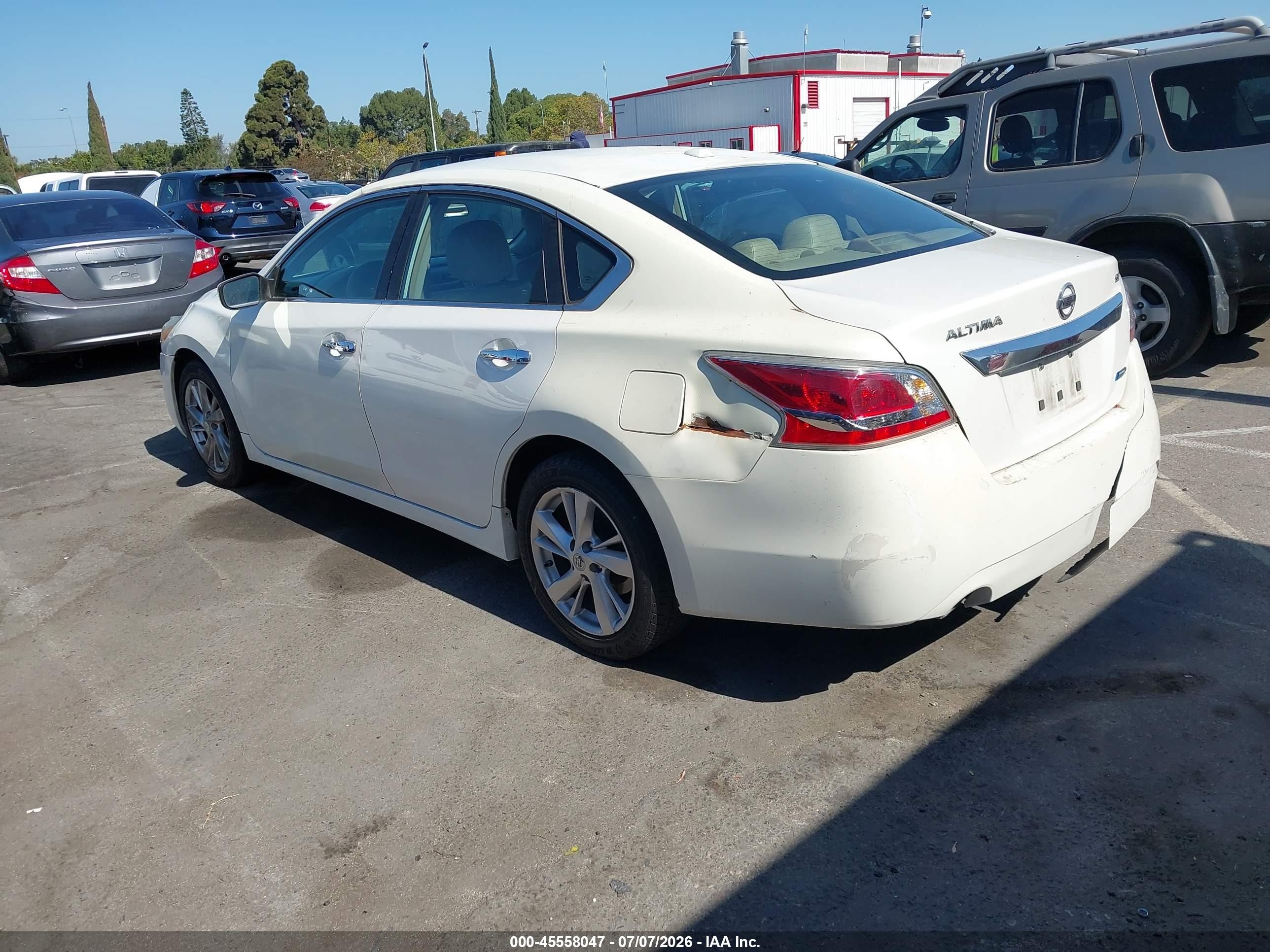 2013 Nissan Altima 2.5 Sv Белый vin: 1N4AL3AP2DC286291
