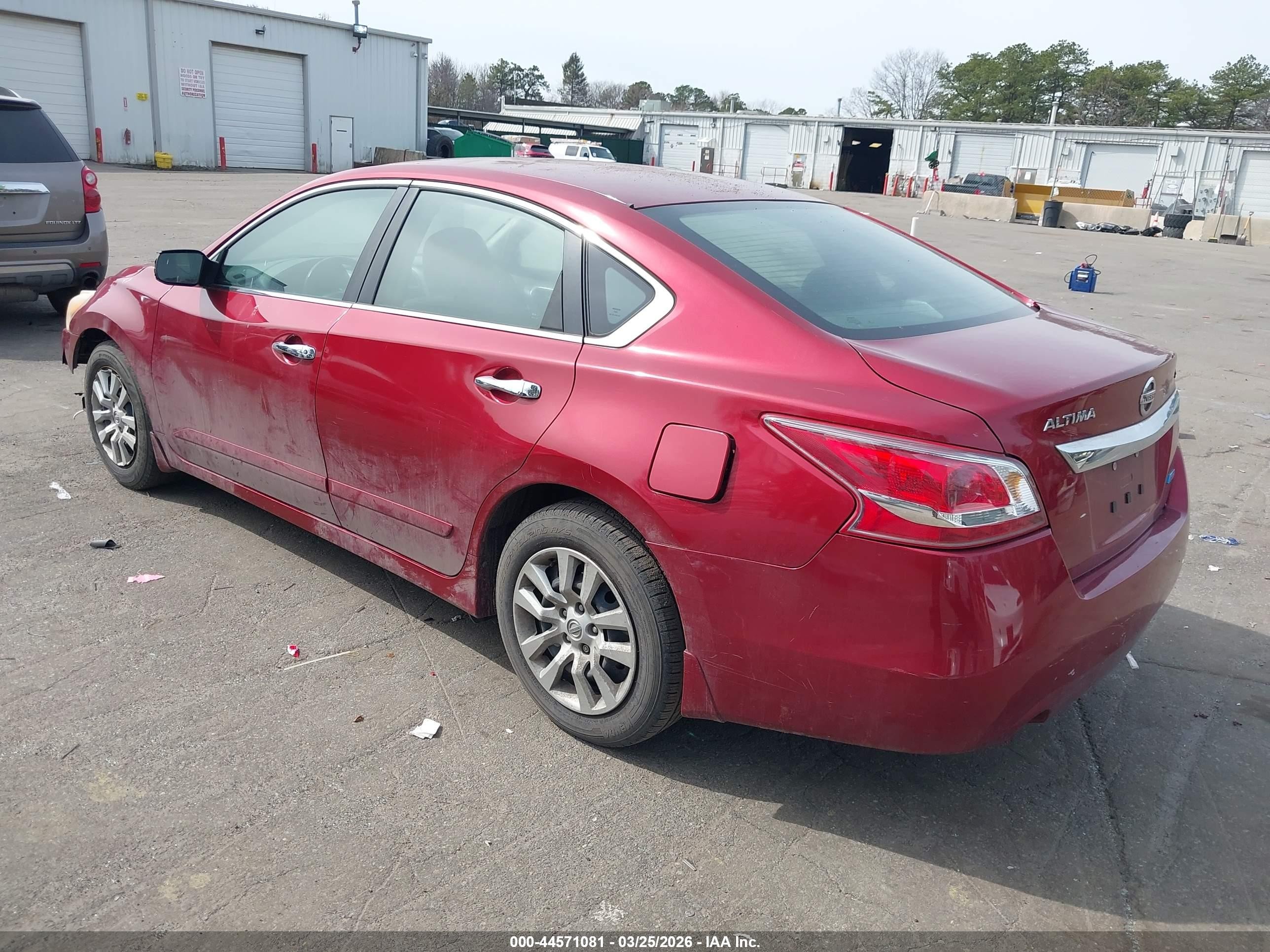 2013 Nissan Altima 2.5 S Red vin: 1N4AL3AP2DC290471