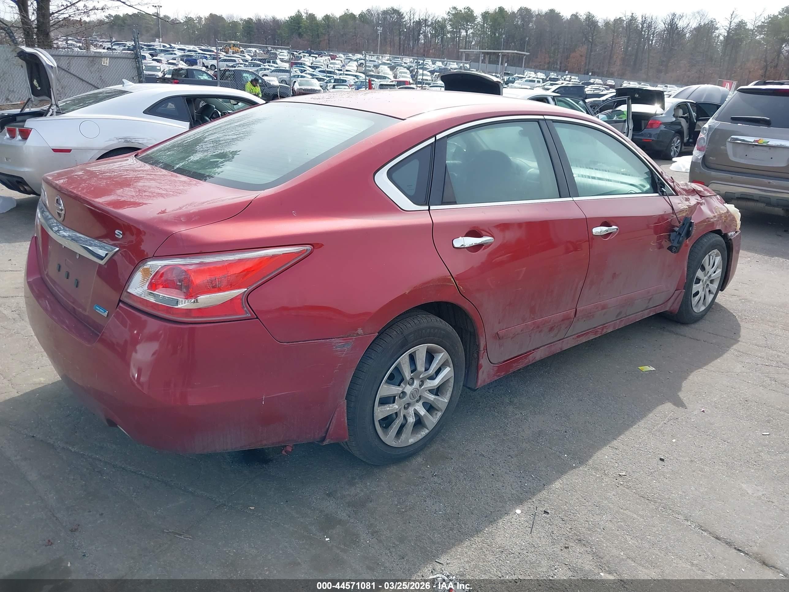 2013 Nissan Altima 2.5 S Red vin: 1N4AL3AP2DC290471
