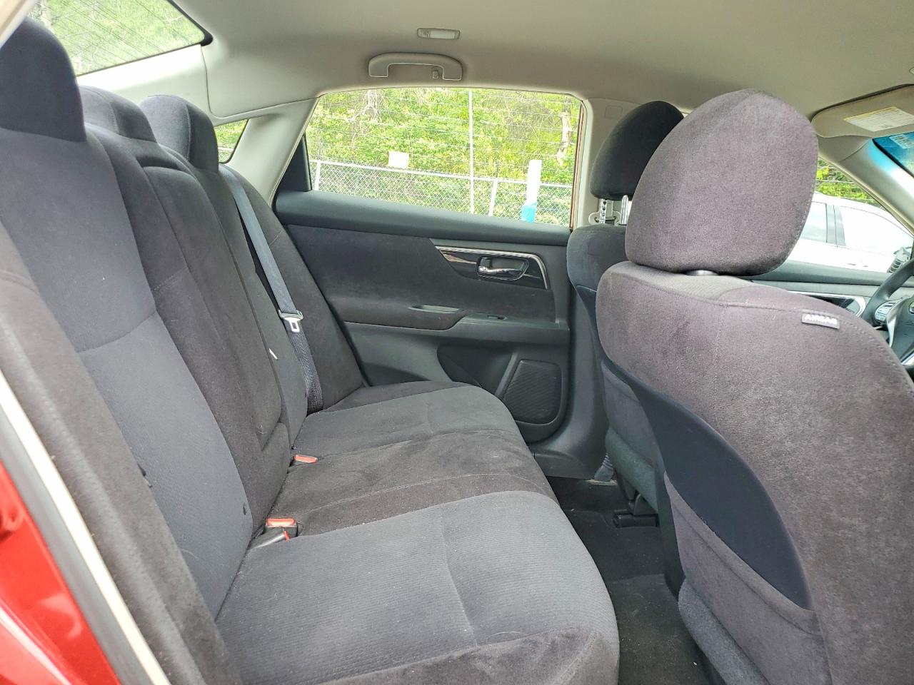 2013 Nissan Altima 2.5 S Red vin: 1N4AL3AP2DC293919