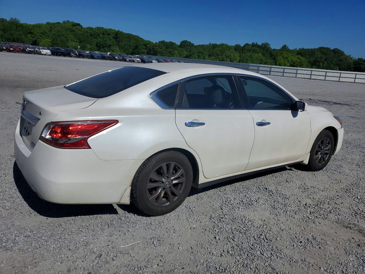 2013 Nissan Altima 2.5 White vin: 1N4AL3AP2DC294360