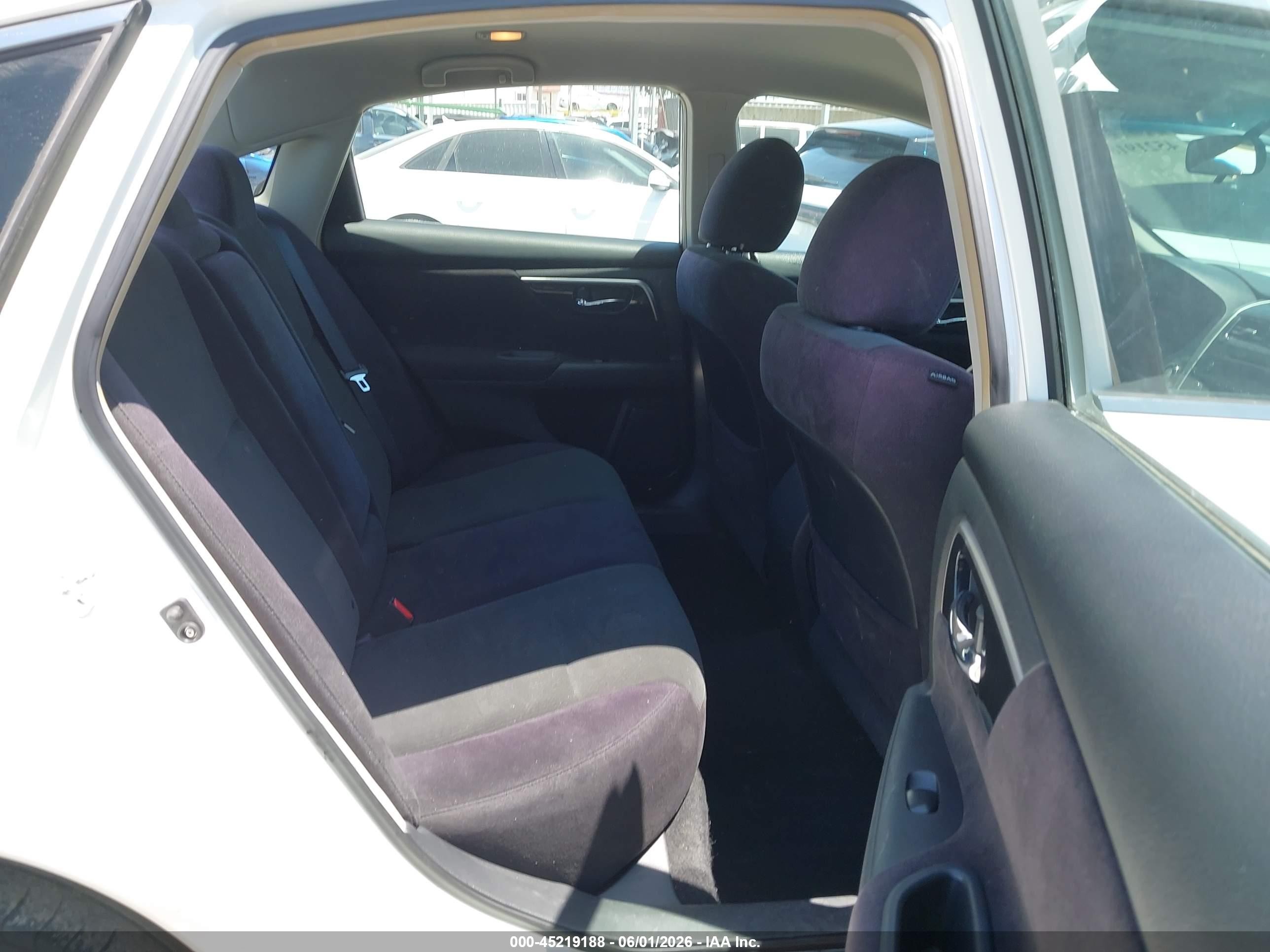 2013 Nissan Altima 2.5 S White vin: 1N4AL3AP2DC900286