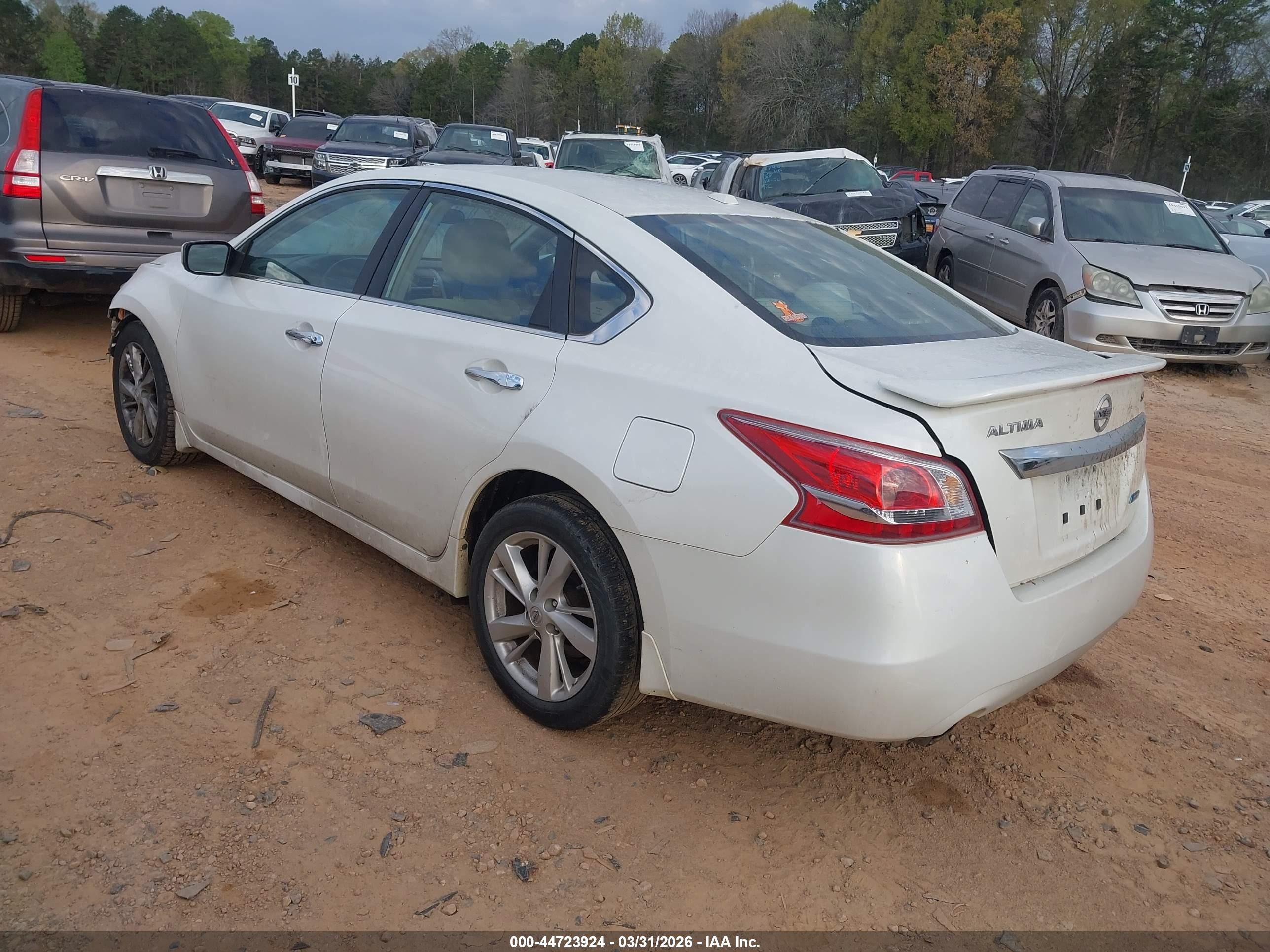 2013 Nissan Altima 2.5 Sv Белый vin: 1N4AL3AP2DC909571