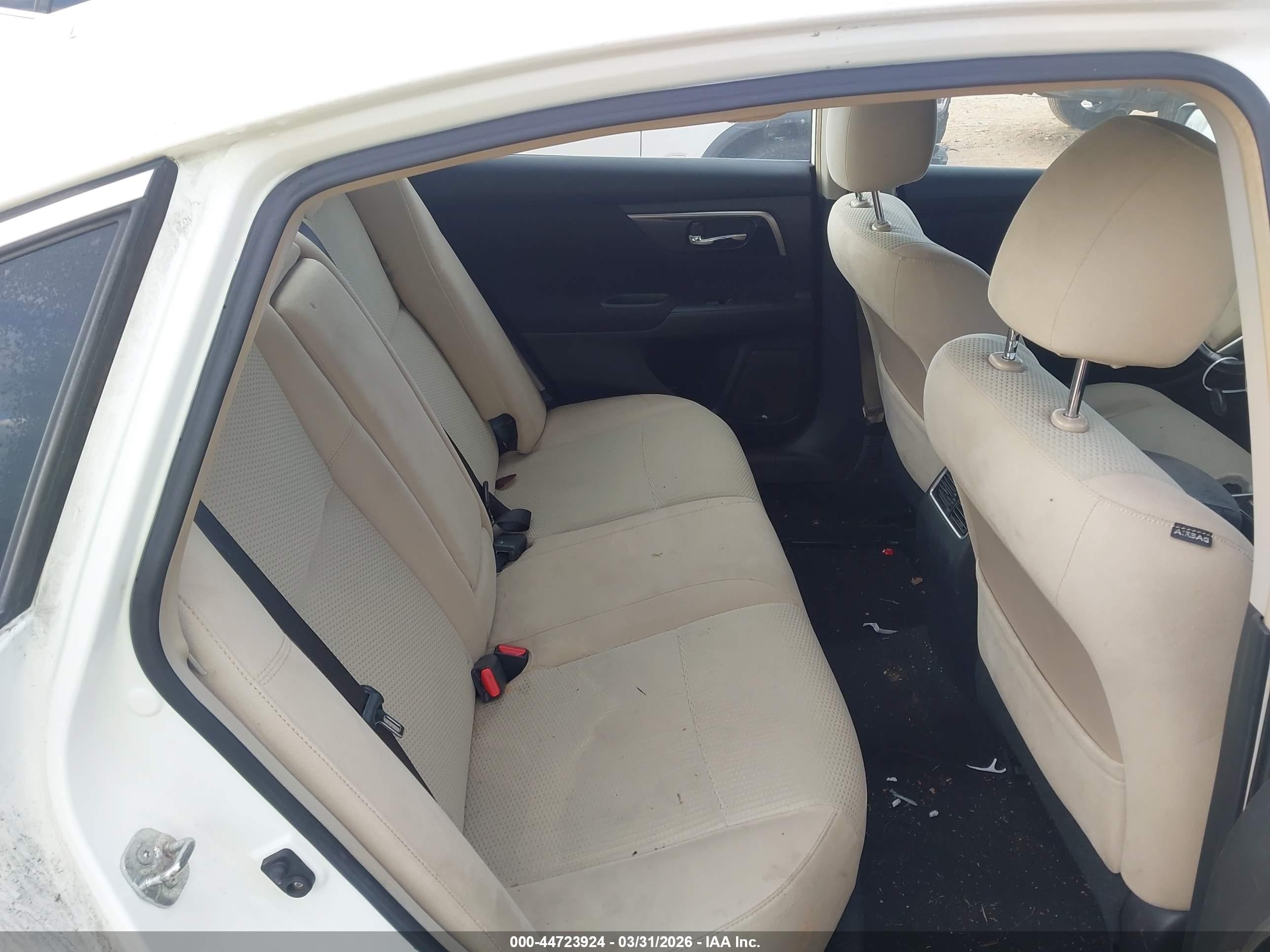 2013 Nissan Altima 2.5 Sv Белый vin: 1N4AL3AP2DC909571