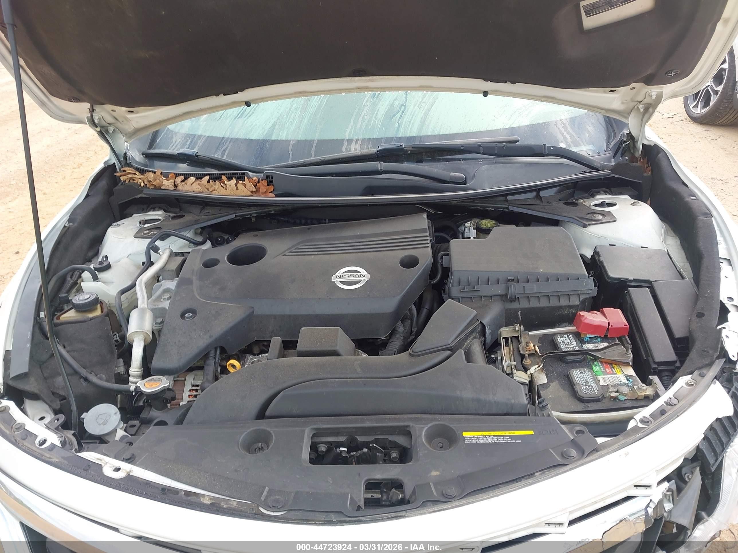 2013 Nissan Altima 2.5 Sv Белый vin: 1N4AL3AP2DC909571