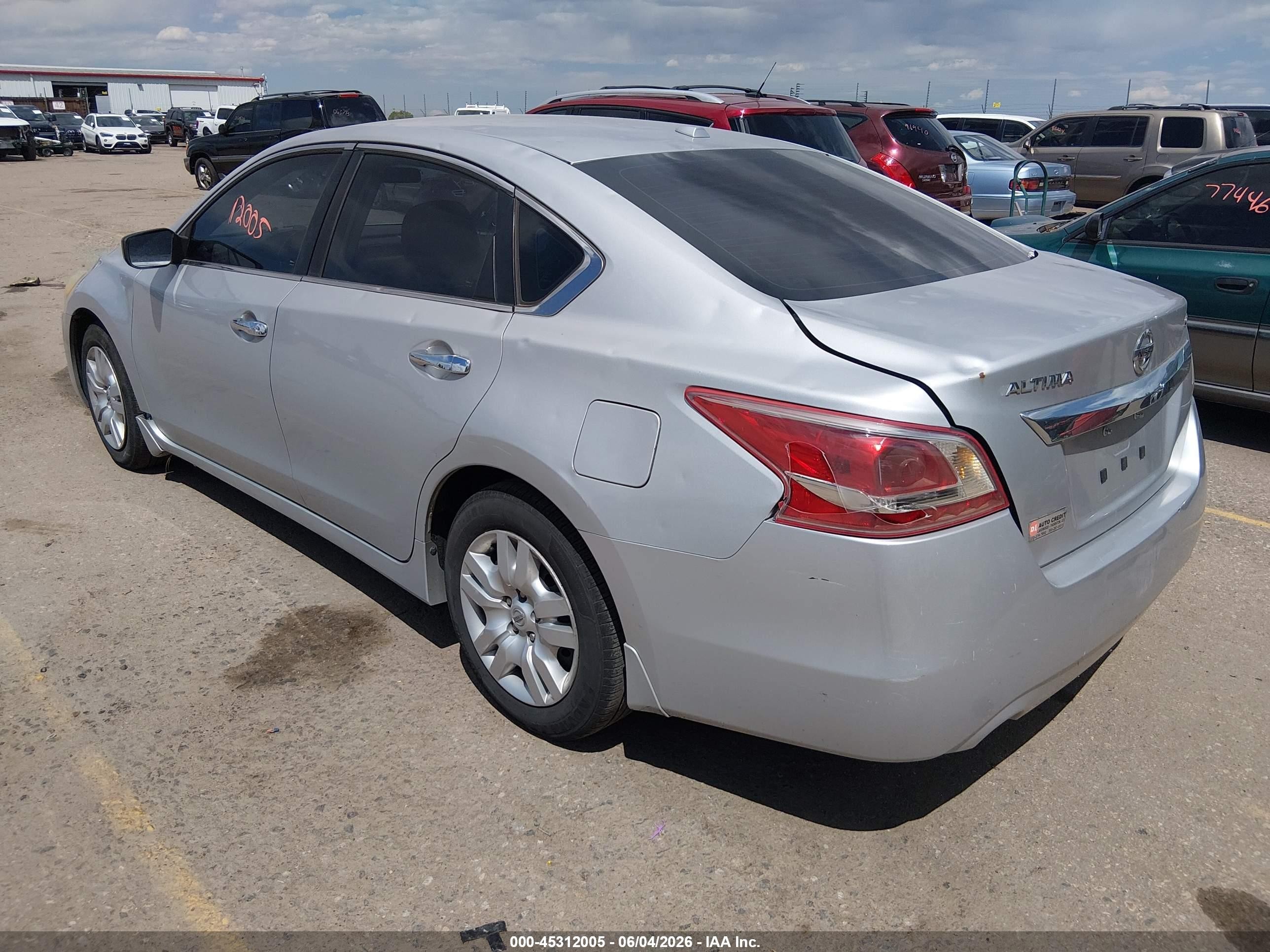2013 Nissan Altima 2.5 Sv Серебряный vin: 1N4AL3AP2DN410418