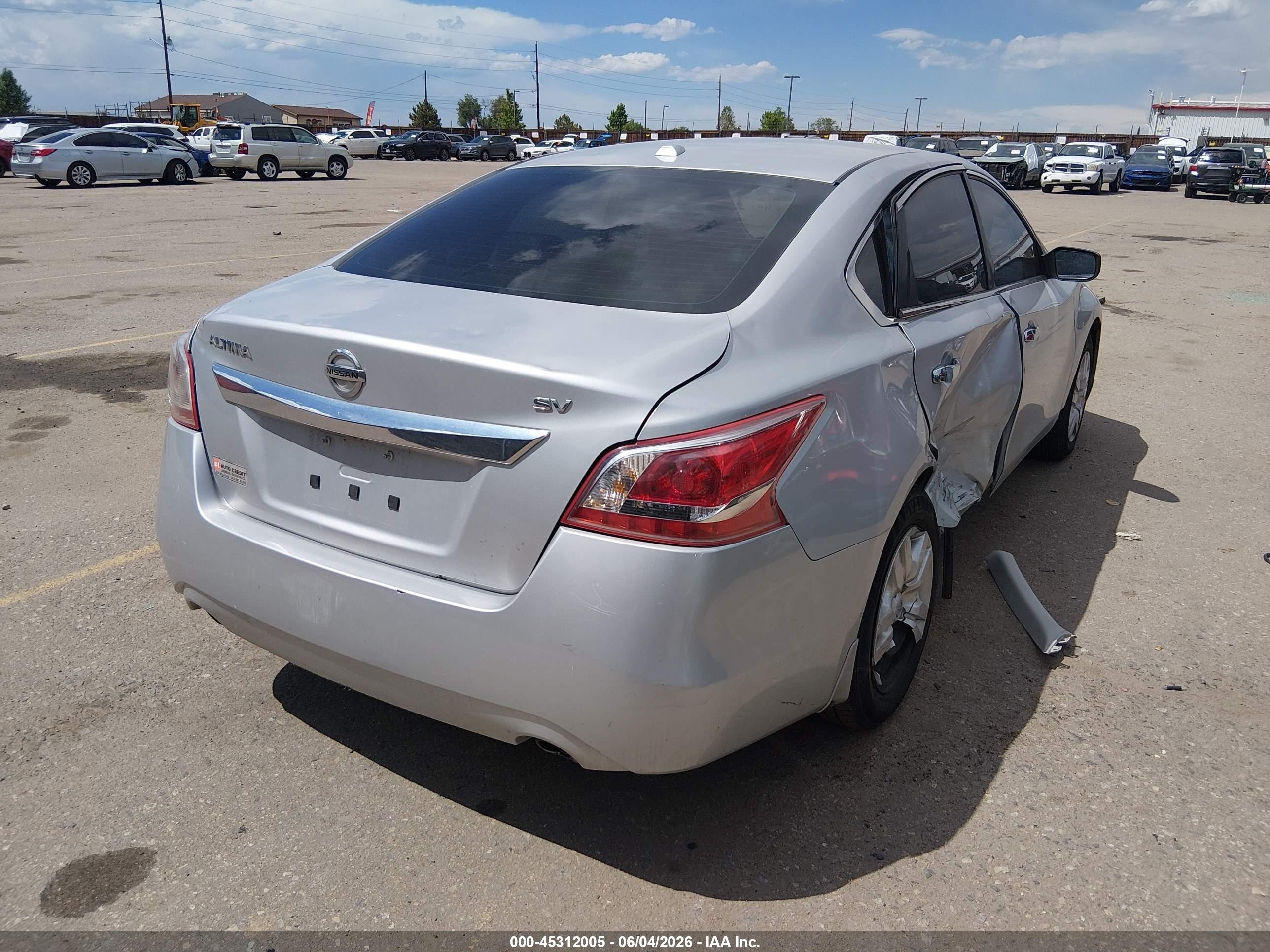 2013 Nissan Altima 2.5 Sv Серебряный vin: 1N4AL3AP2DN410418