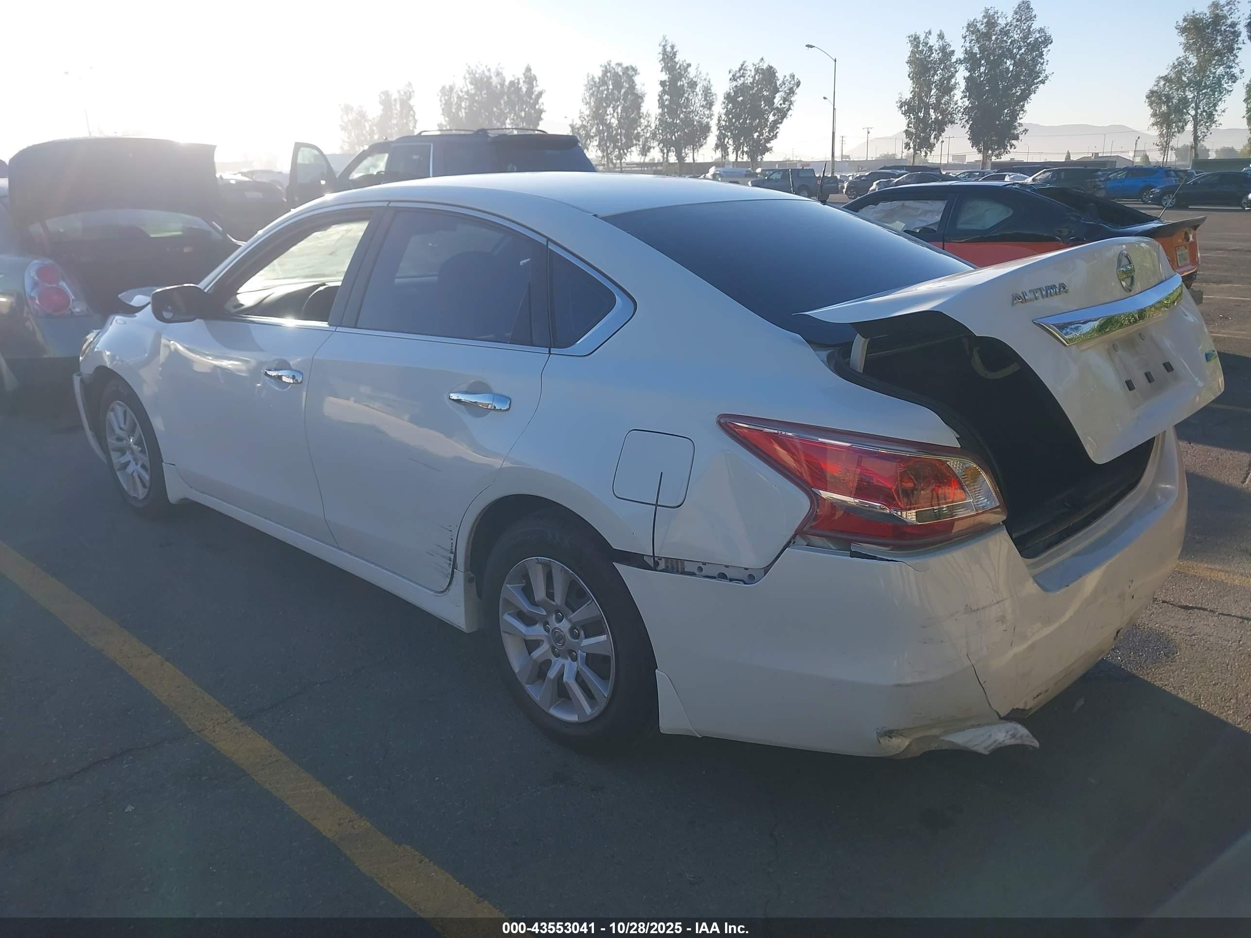 2013 Nissan Altima 2.5 S White vin: 1N4AL3AP2DN420169