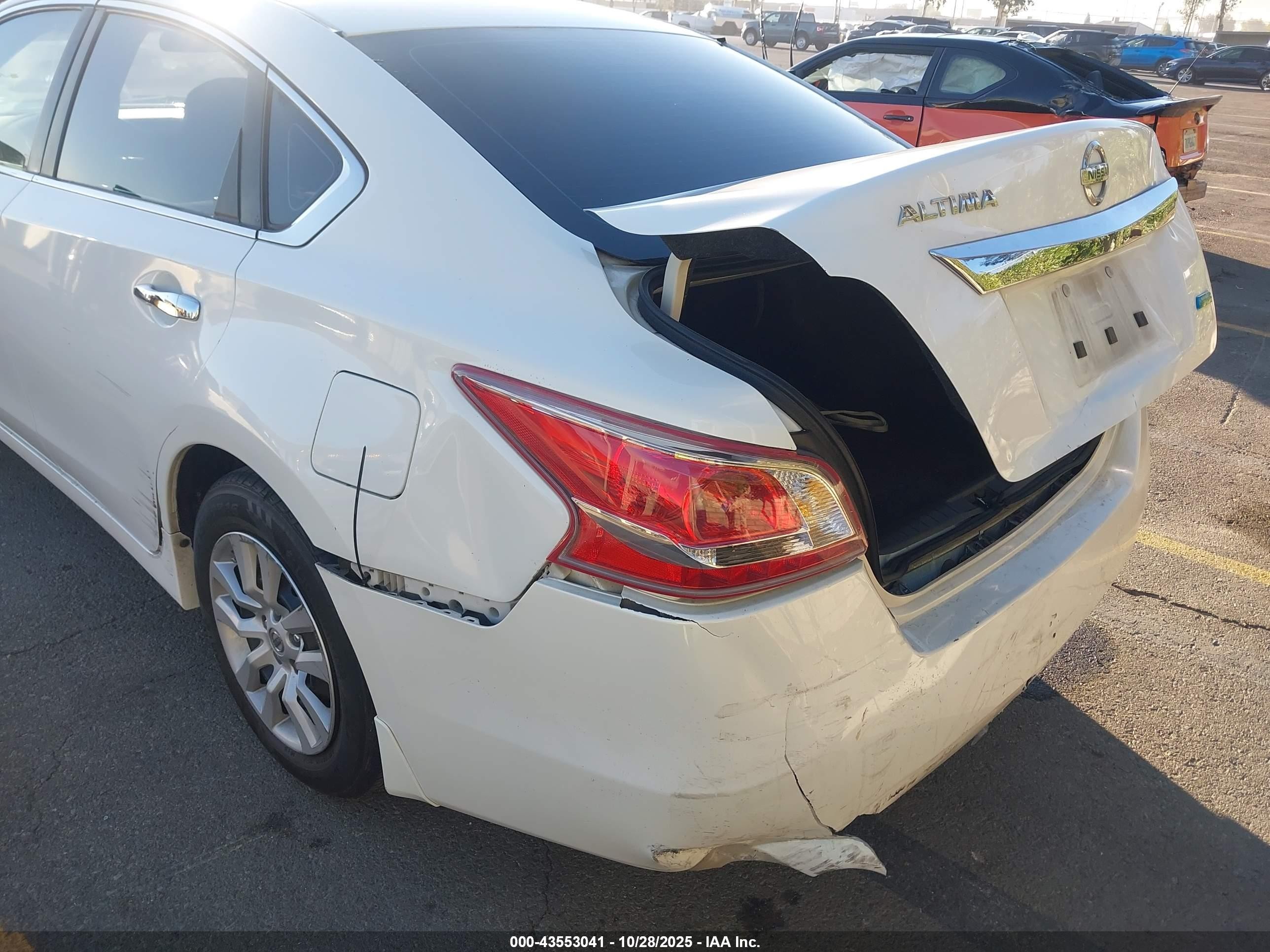 2013 Nissan Altima 2.5 S White vin: 1N4AL3AP2DN420169