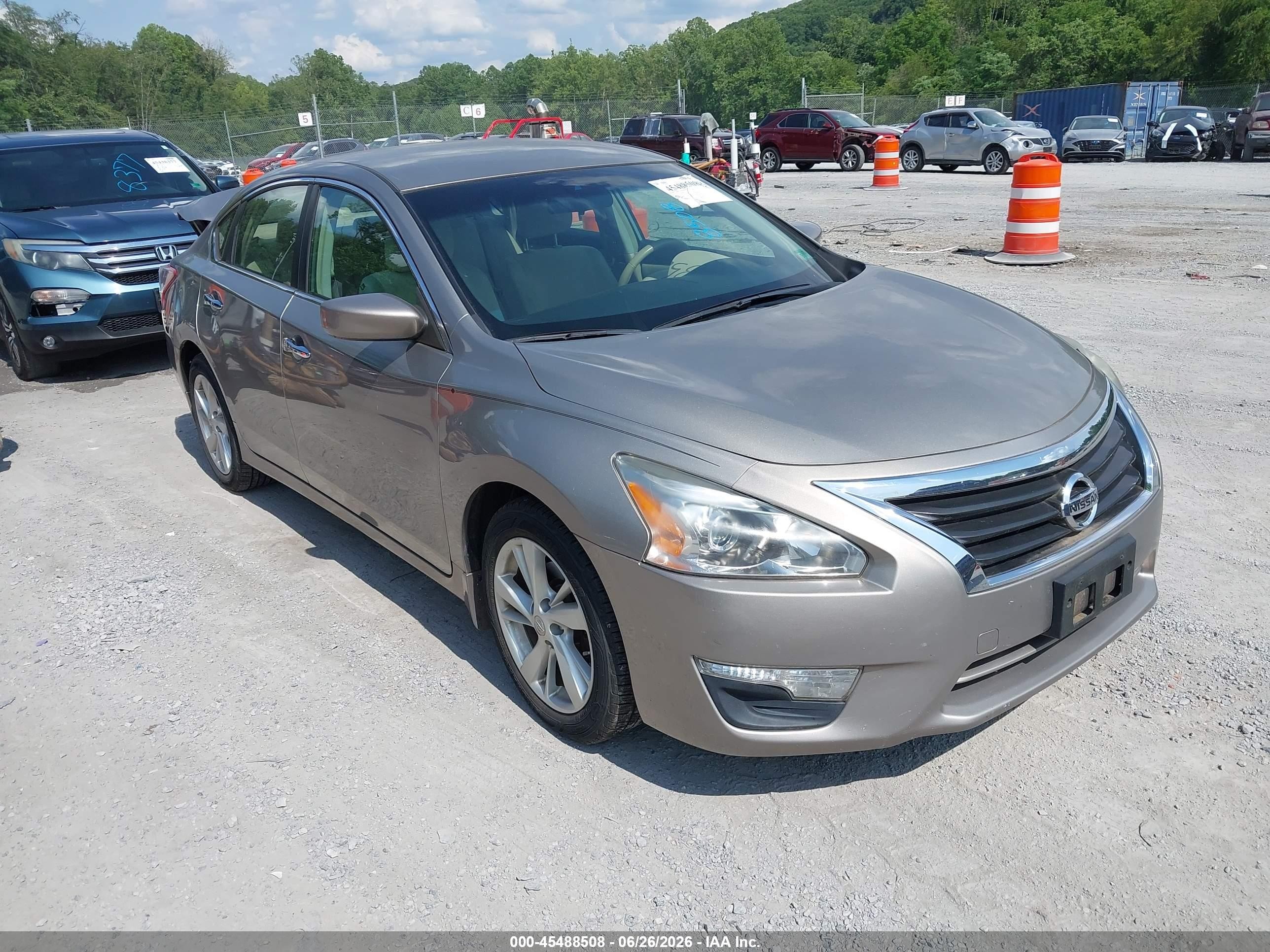 2013 Nissan Altima 2.5 Sv Золотой vin: 1N4AL3AP2DN424545