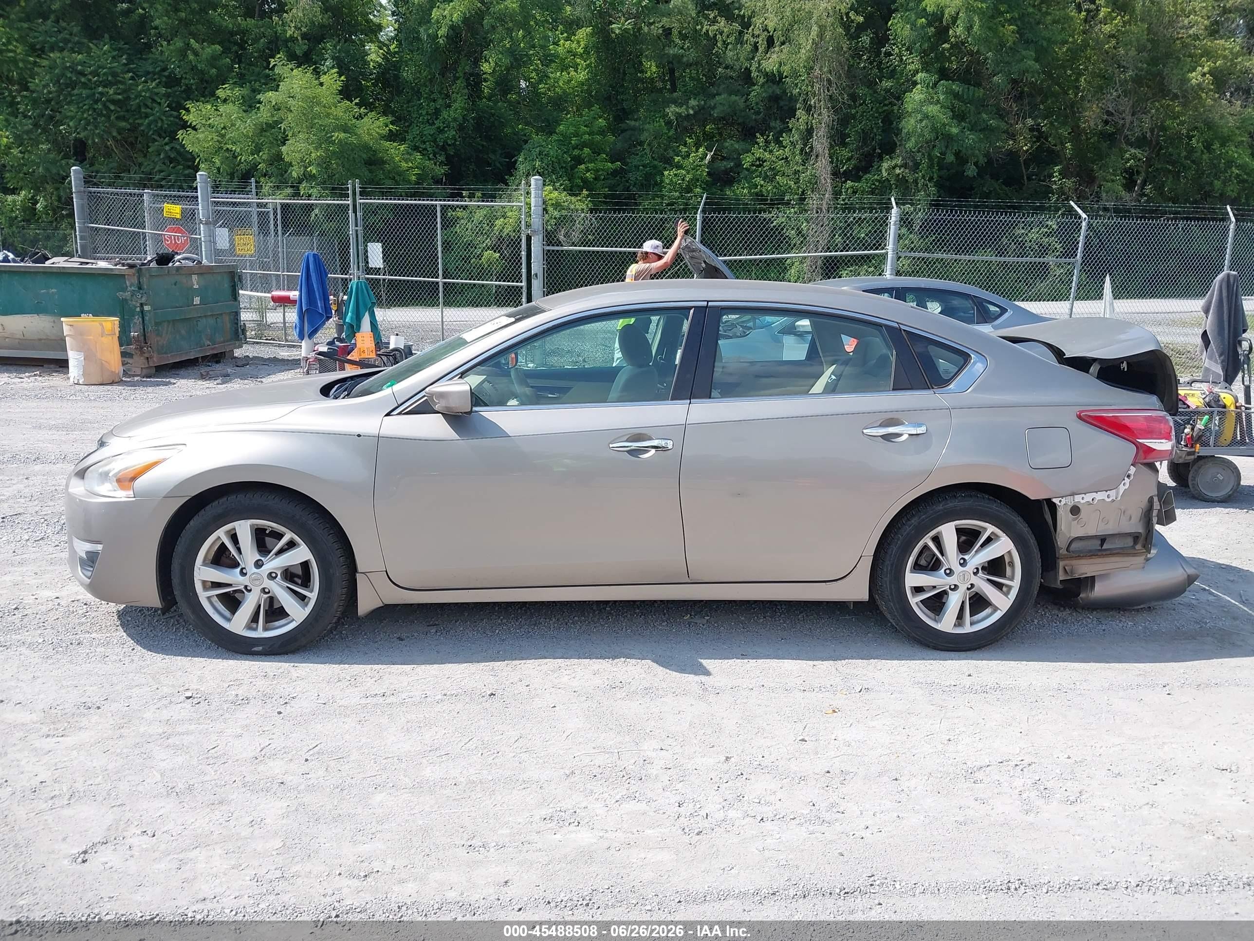 2013 Nissan Altima 2.5 Sv Золотой vin: 1N4AL3AP2DN424545