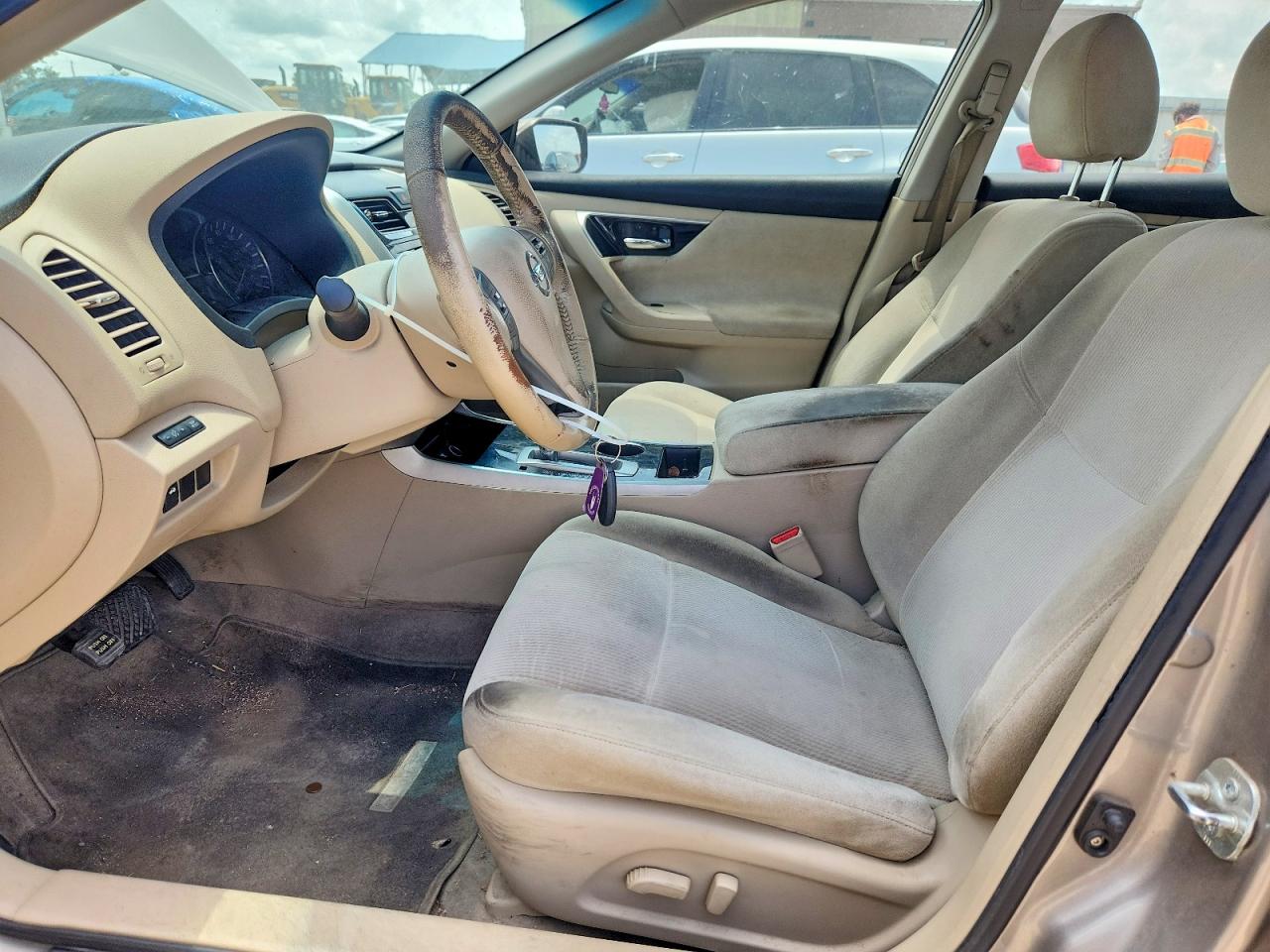 2013 Nissan Altima 2.5 Tan vin: 1N4AL3AP2DN446190