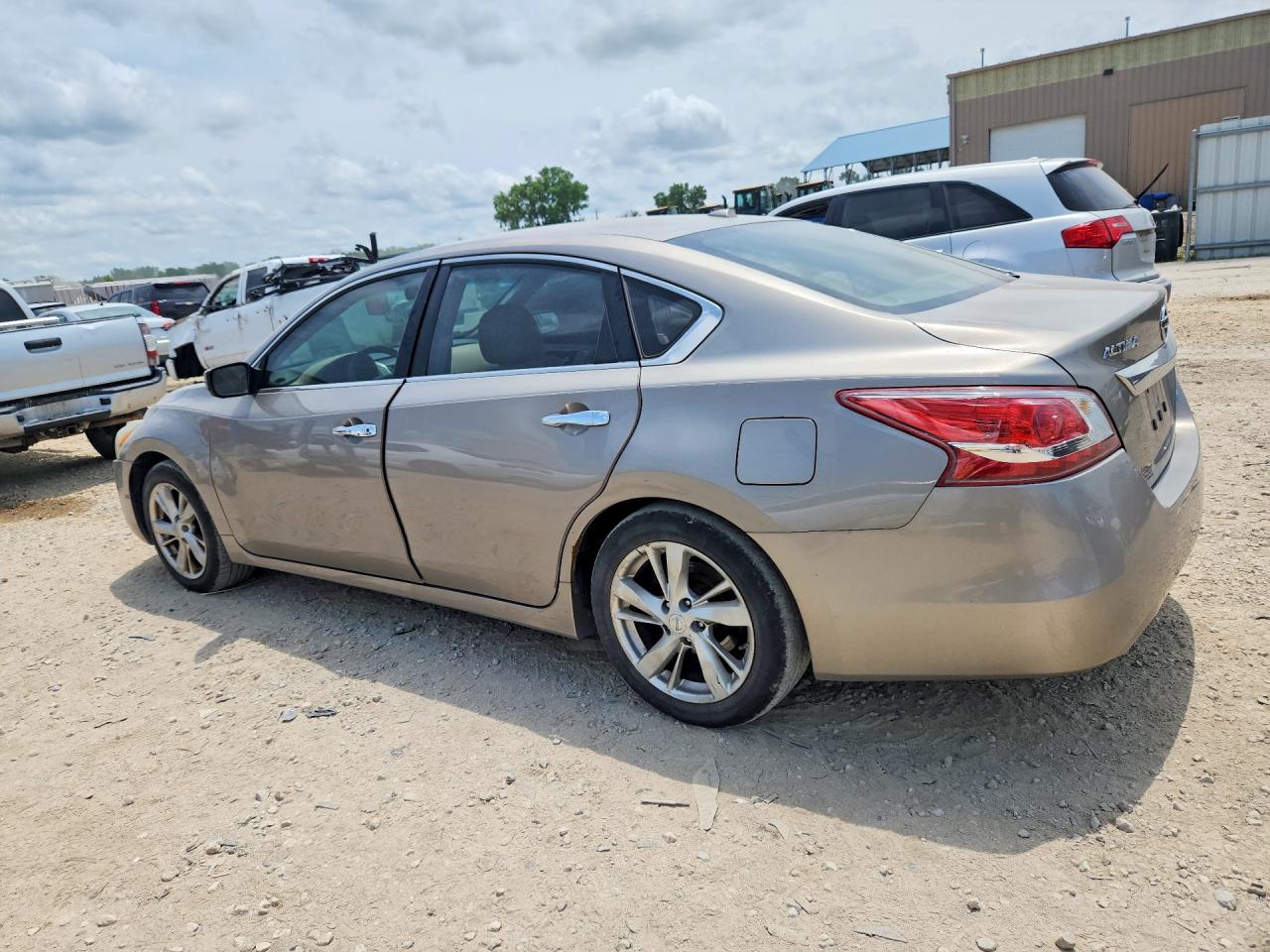 2013 Nissan Altima 2.5 Tan vin: 1N4AL3AP2DN446190