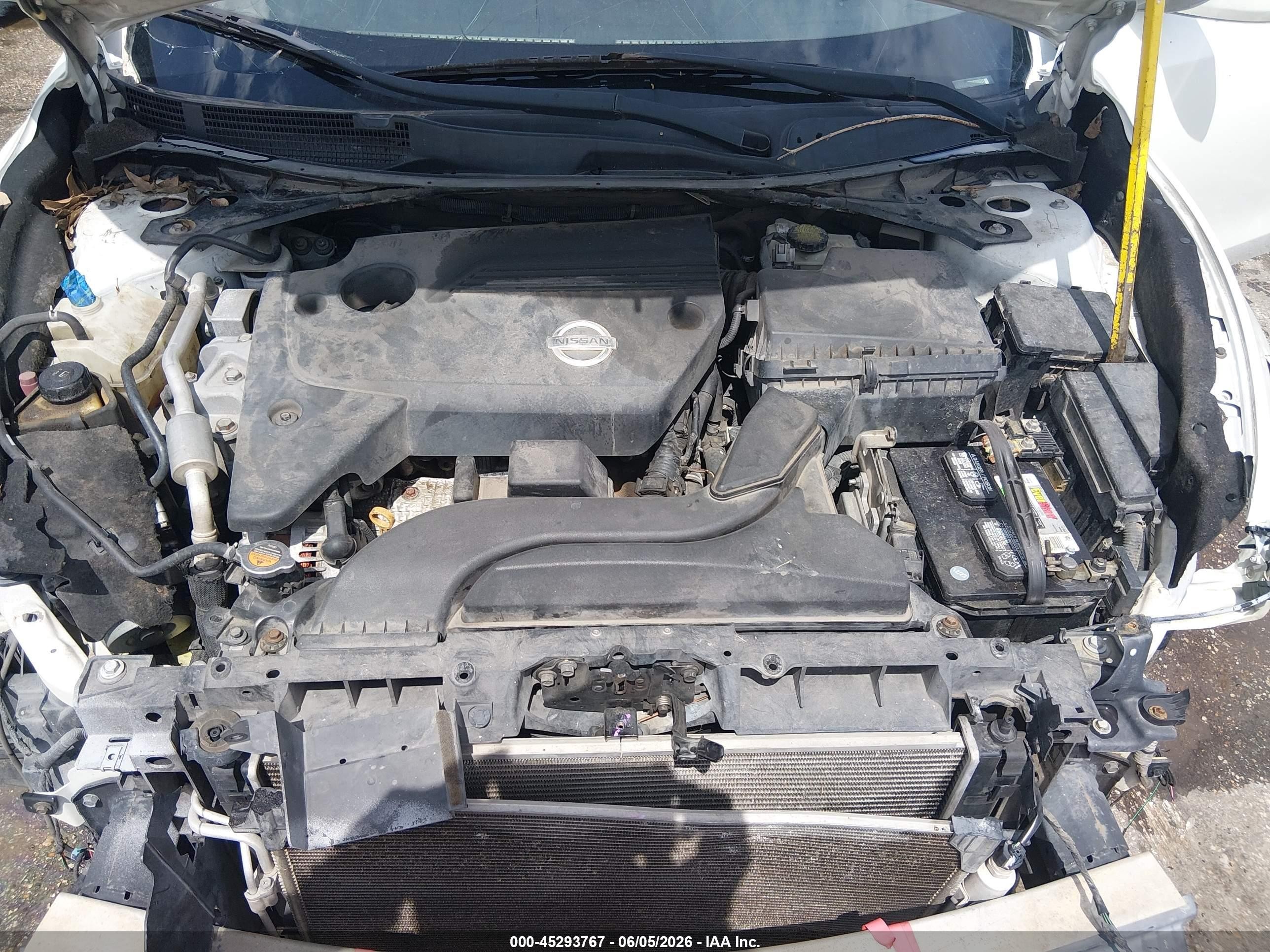 2013 Nissan Altima 2.5 S White vin: 1N4AL3AP2DN456900