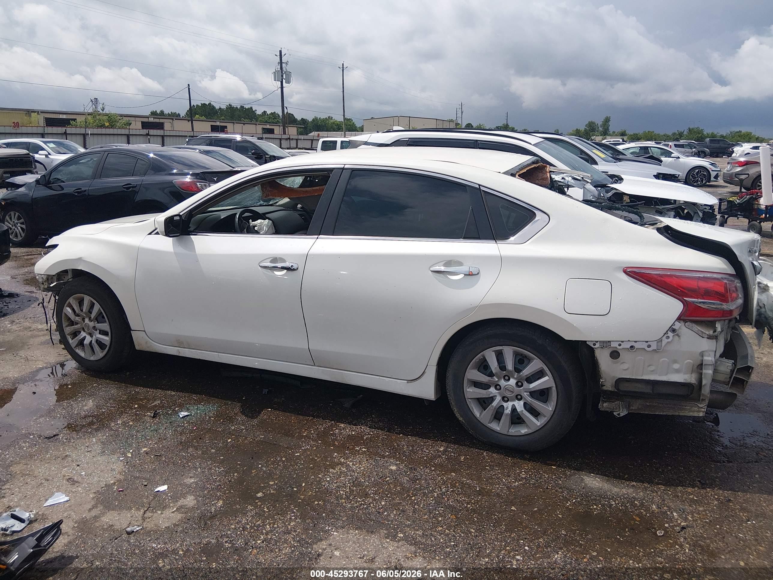 2013 Nissan Altima 2.5 S White vin: 1N4AL3AP2DN456900