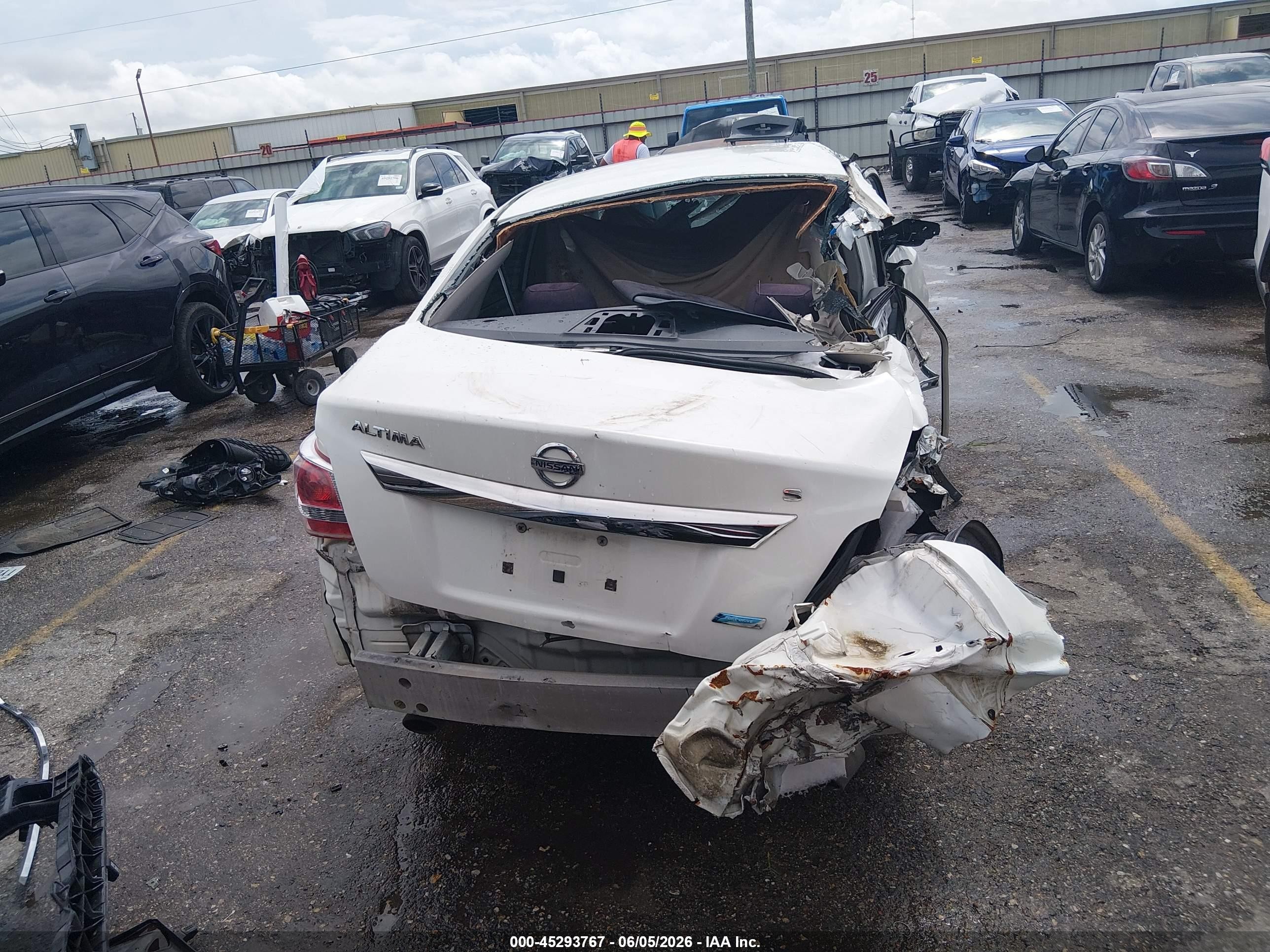 2013 Nissan Altima 2.5 S White vin: 1N4AL3AP2DN456900