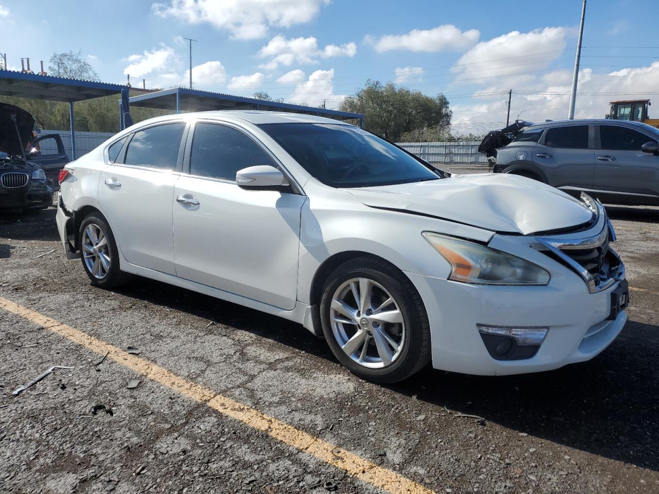 2013 Nissan Altima 2.5/s/sv/sl White vin: 1N4AL3AP2DN496894