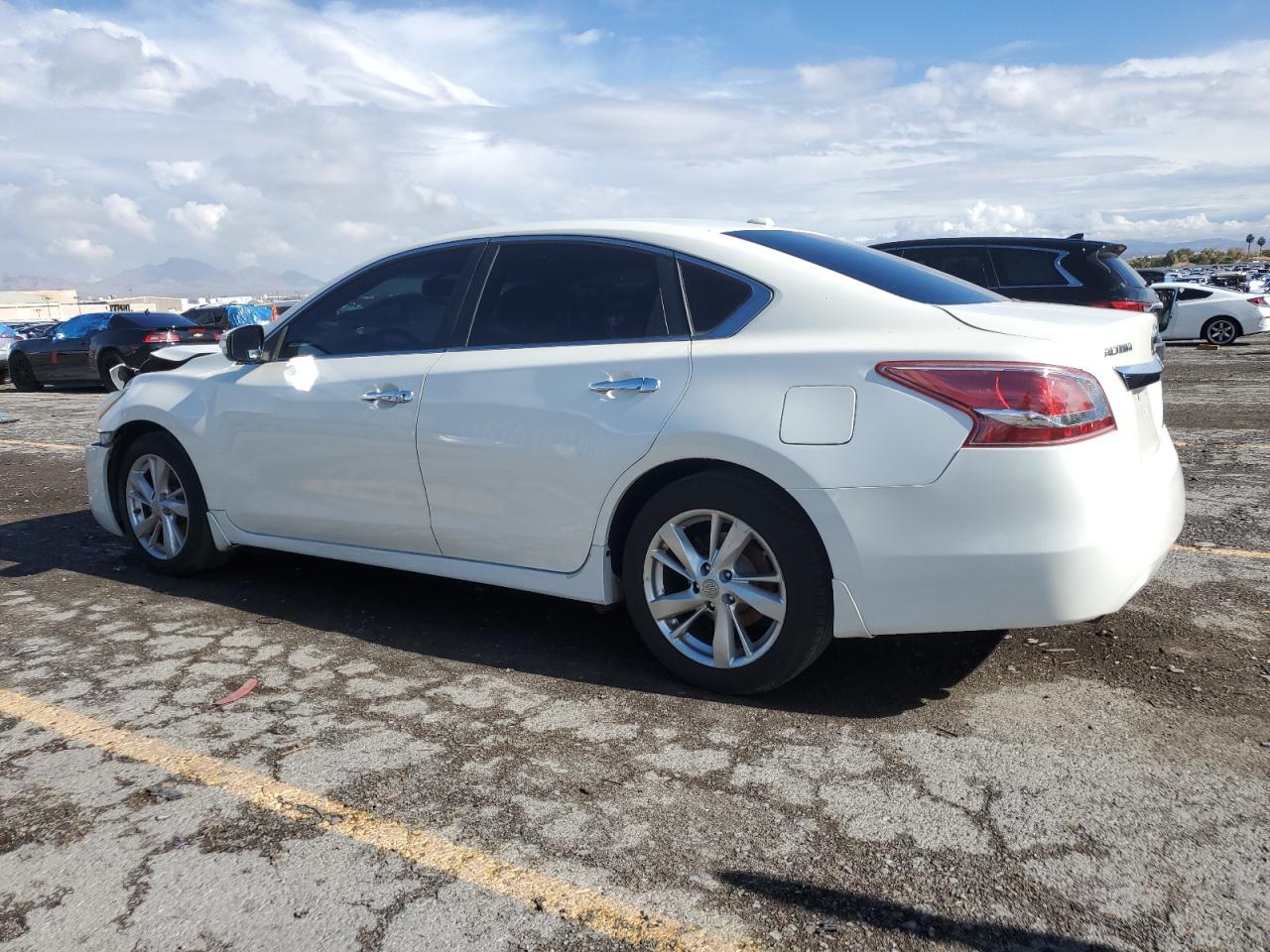 2013 Nissan Altima 2.5/s/sv/sl White vin: 1N4AL3AP2DN496894