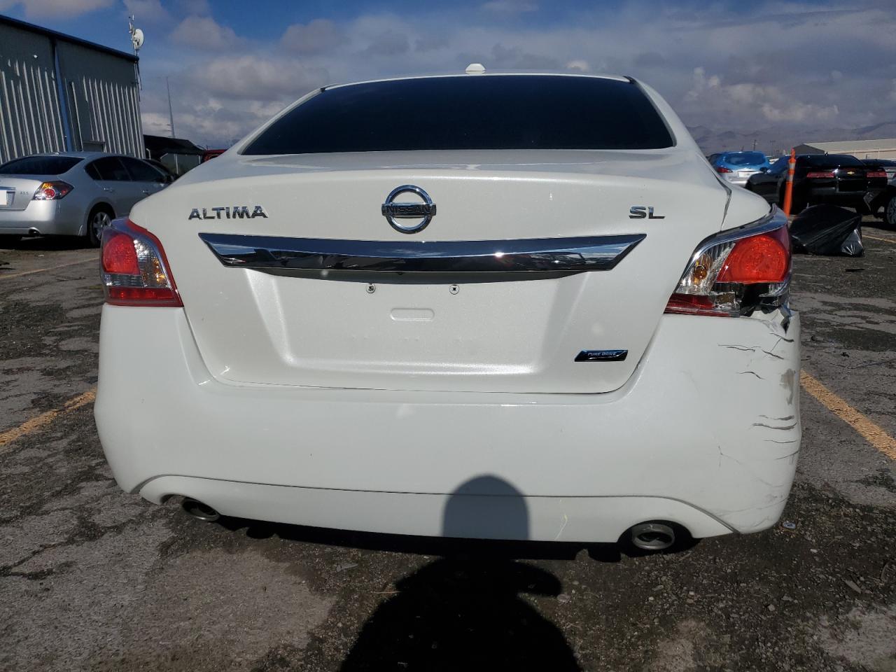 2013 Nissan Altima 2.5/s/sv/sl White vin: 1N4AL3AP2DN496894