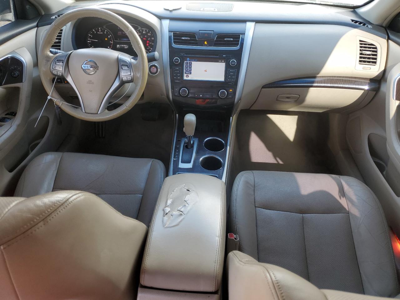 2013 Nissan Altima 2.5/s/sv/sl White vin: 1N4AL3AP2DN496894