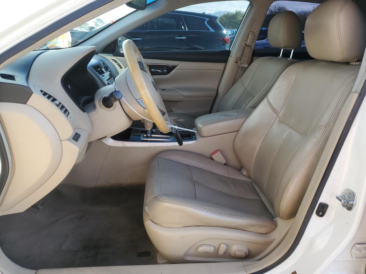 2013 Nissan Altima 2.5/s/sv/sl White vin: 1N4AL3AP2DN496894