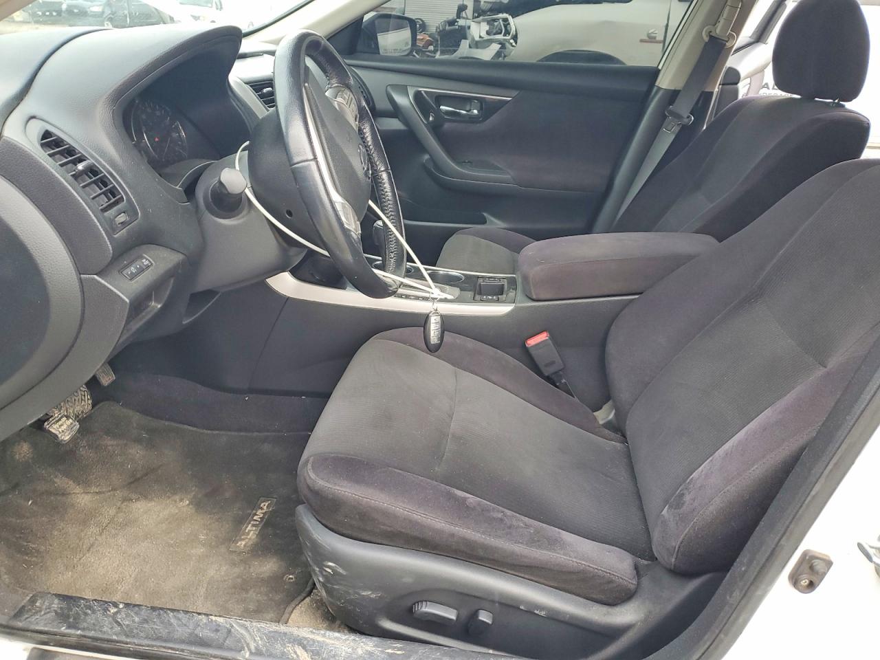 2013 Nissan Altima 2.5 Белый vin: 1N4AL3AP2DN498869