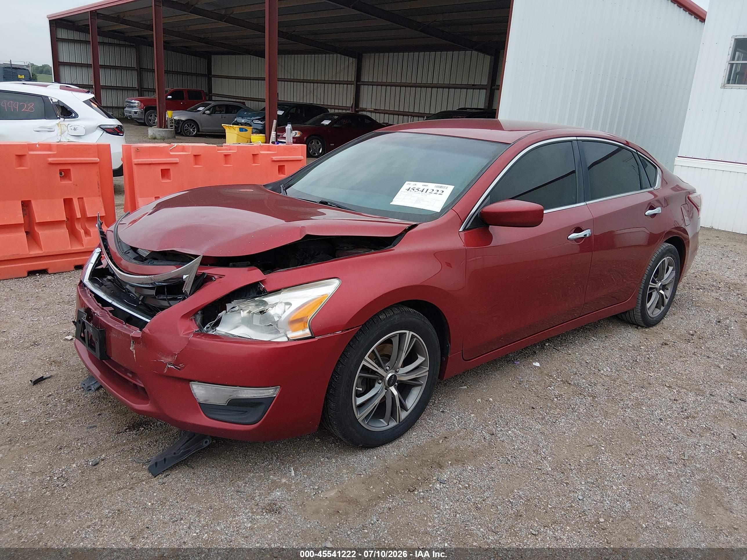 2013 Nissan Altima 2.5 S Red vin: 1N4AL3AP2DN507683