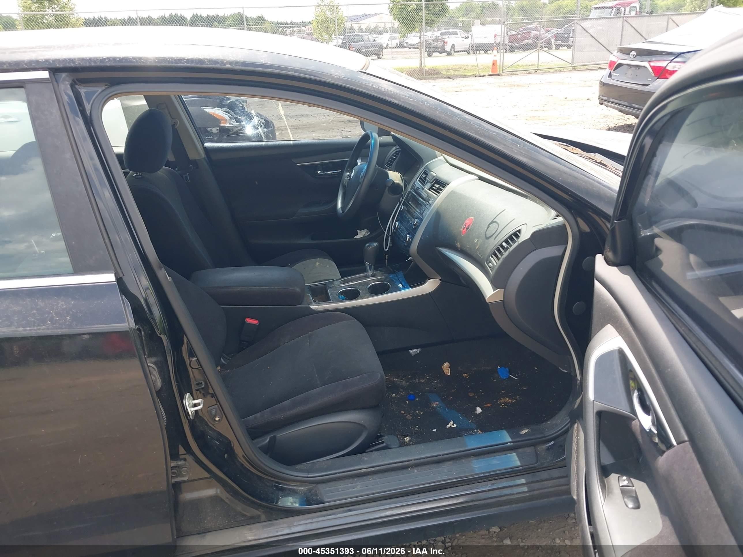 2013 Nissan Altima 2.5 S Black vin: 1N4AL3AP2DN516318