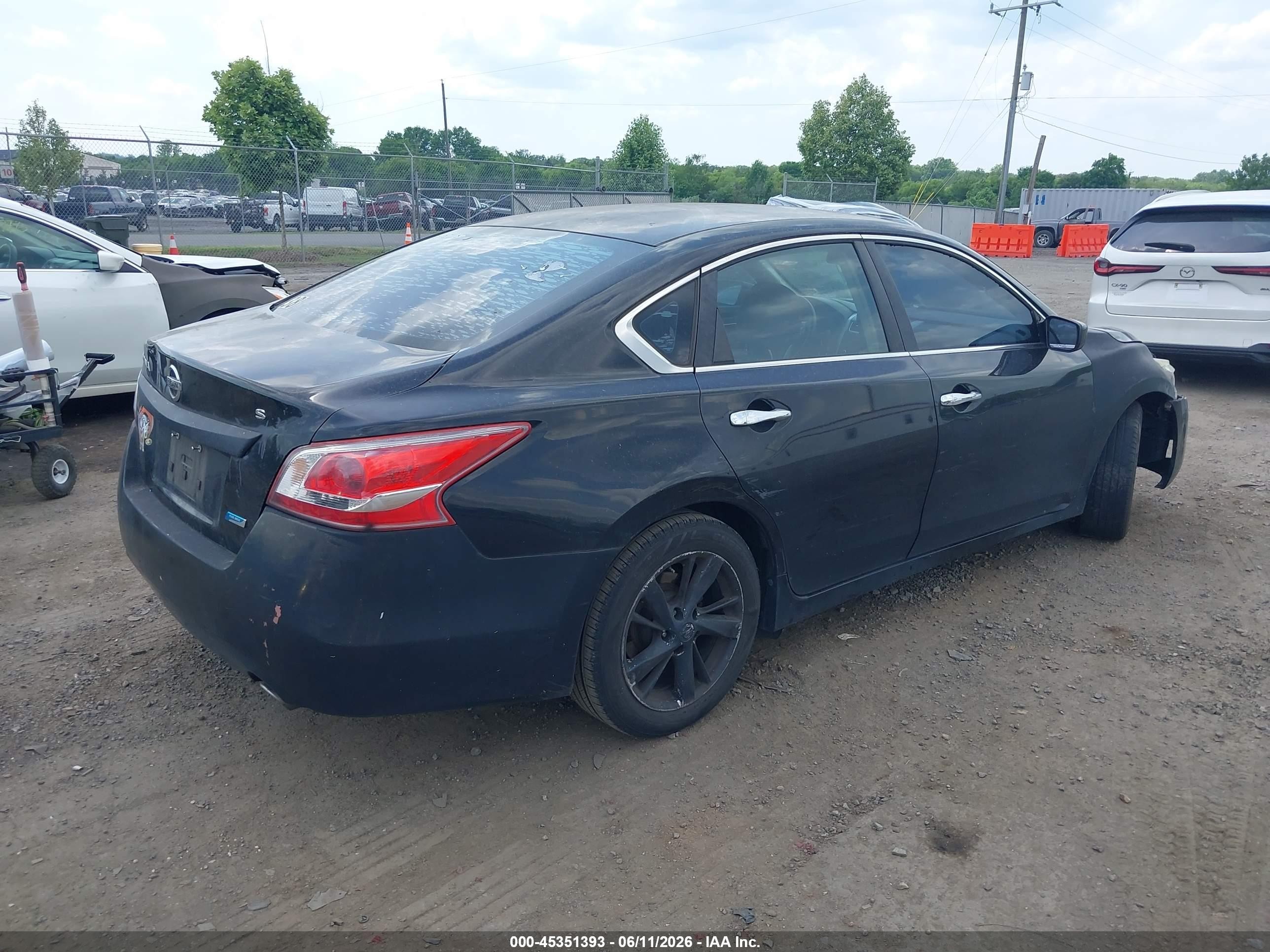 2013 Nissan Altima 2.5 S Black vin: 1N4AL3AP2DN516318