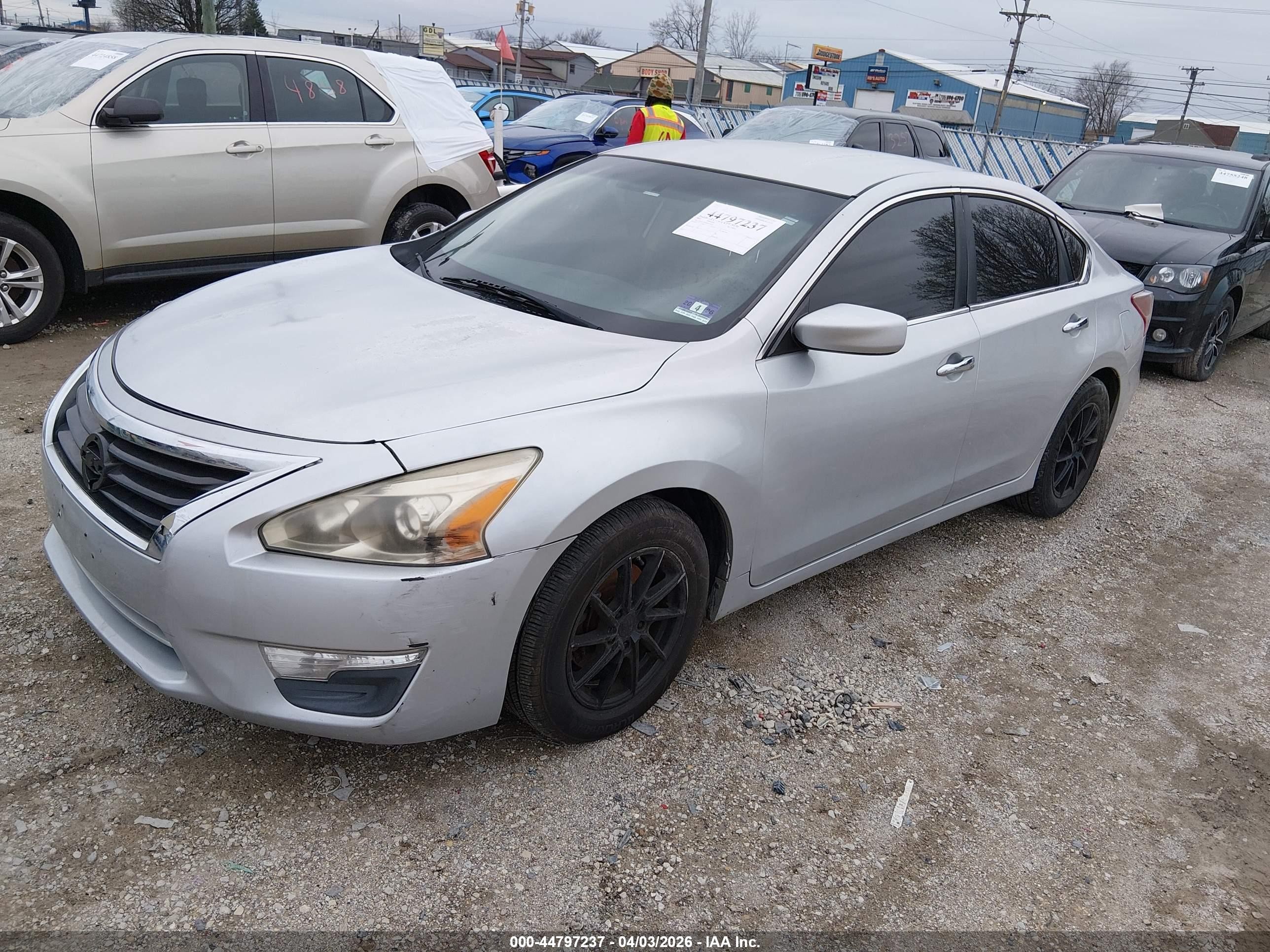 2013 Nissan Altima 2.5 S Silver vin: 1N4AL3AP2DN523530